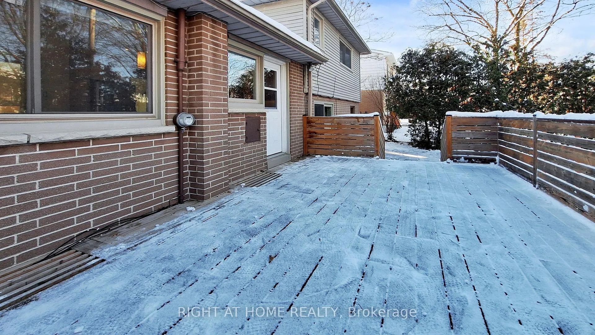 Photo 48 of 12 Courtham Avenue, Markham, Grandview — HOMEH