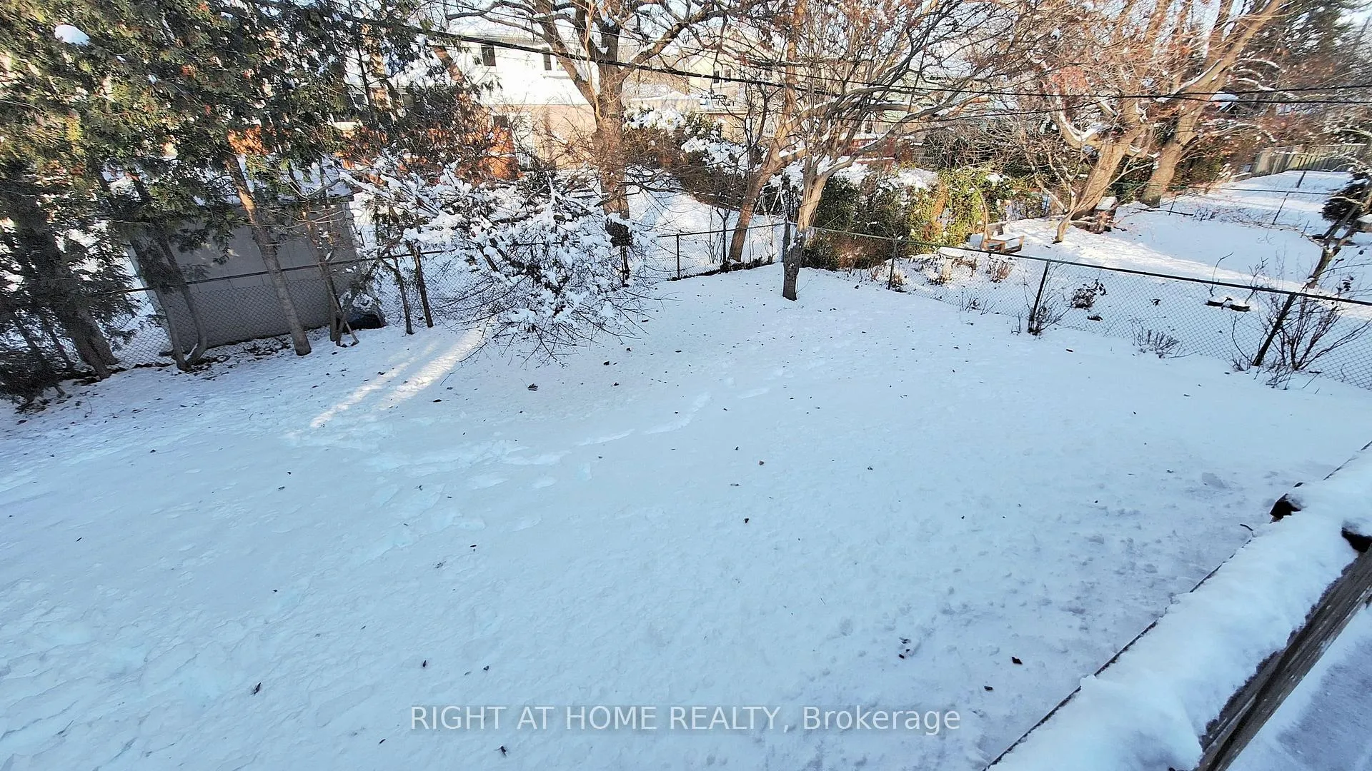 Photo 50 of 12 Courtham Avenue, Markham, Grandview — HOMEH