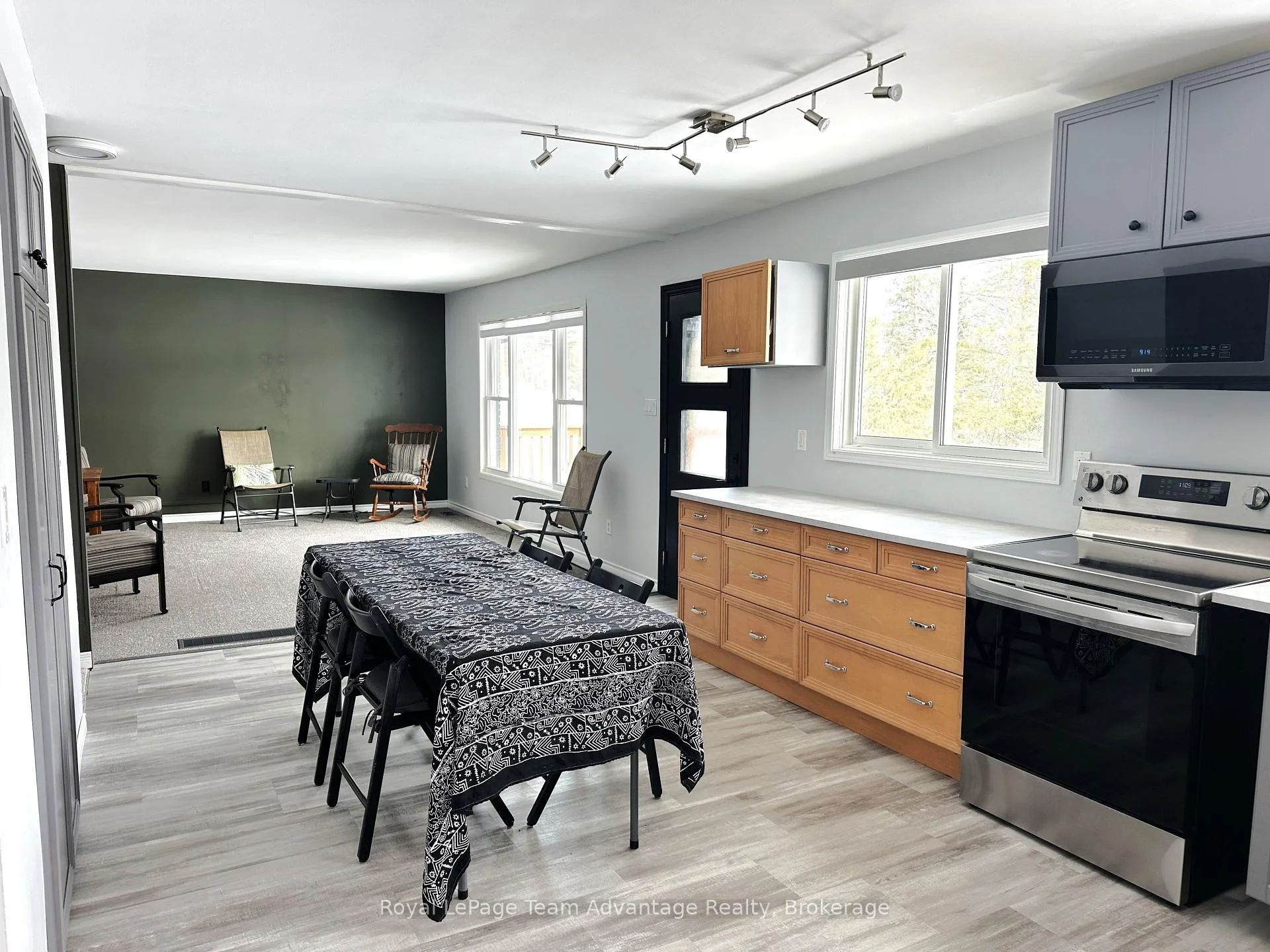 Photo 5 of 1155 Lake Joseph Road, Seguin — HOMEH