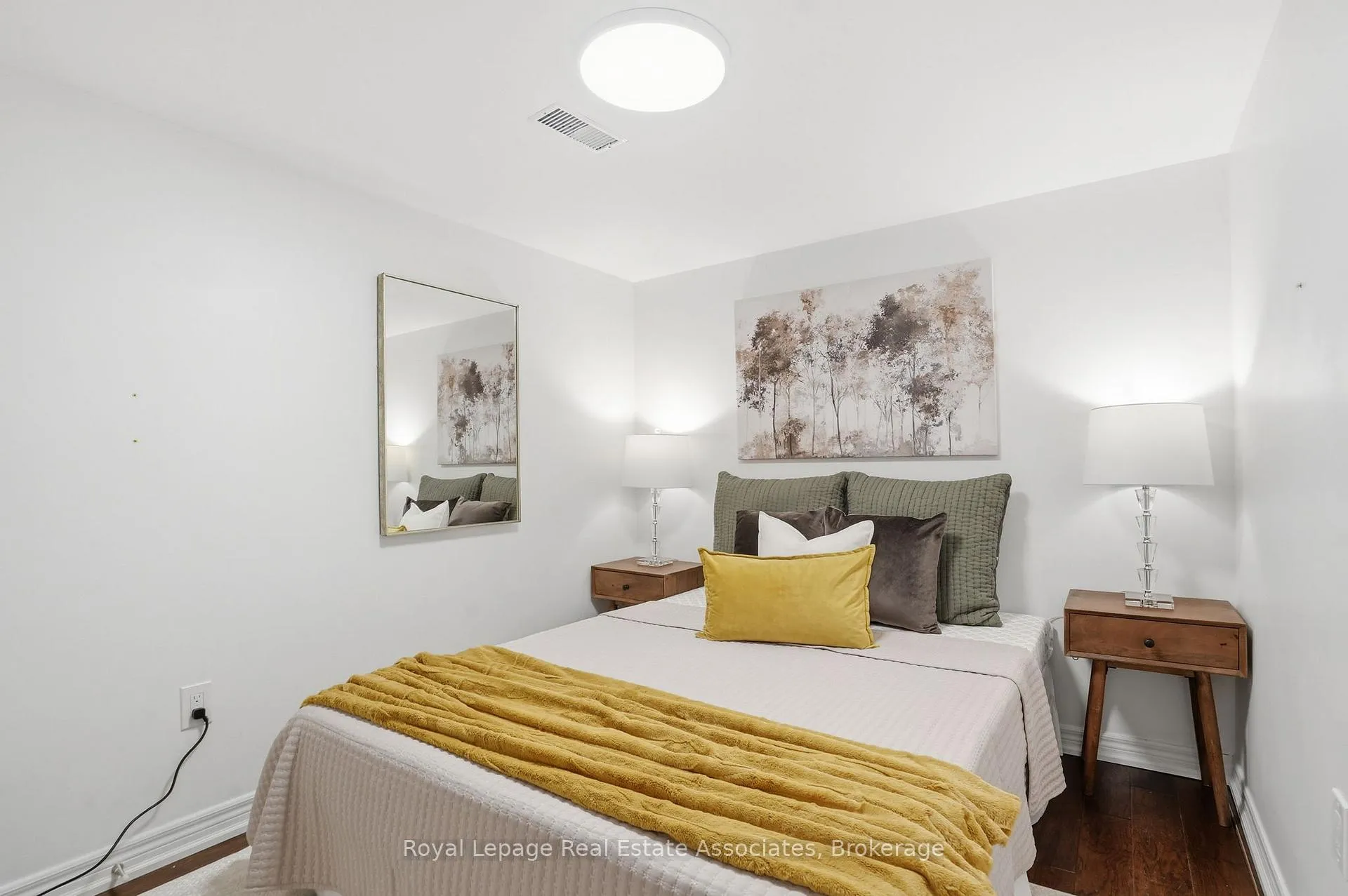Photo 26 of Unit 107, 4006 Kilmer Drive, Burlington, Tansley — HOMEH