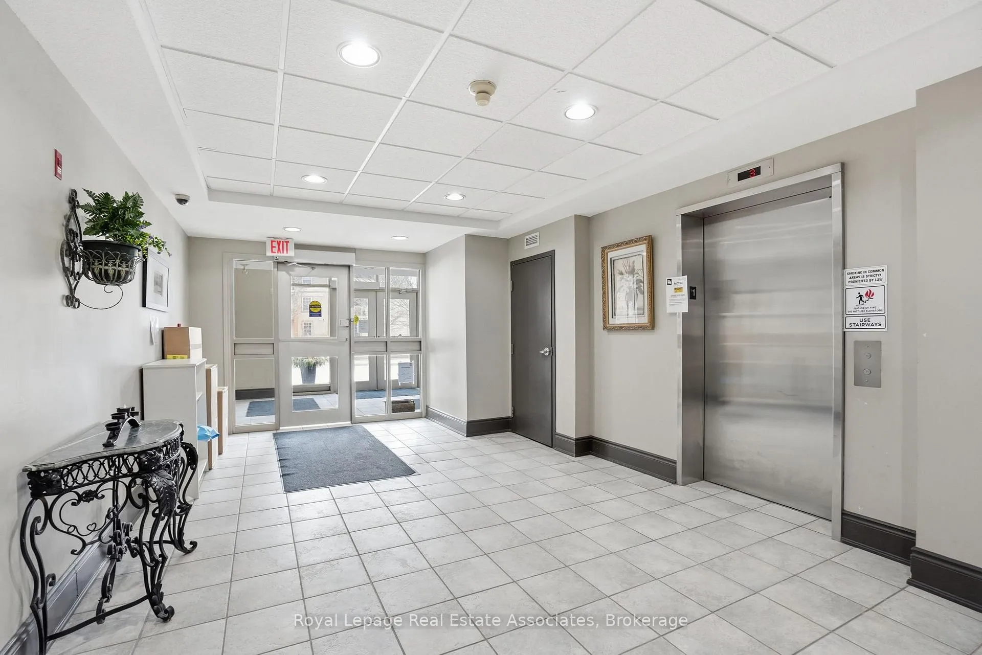 Photo 31 of Unit 107, 4006 Kilmer Drive, Burlington, Tansley — HOMEH