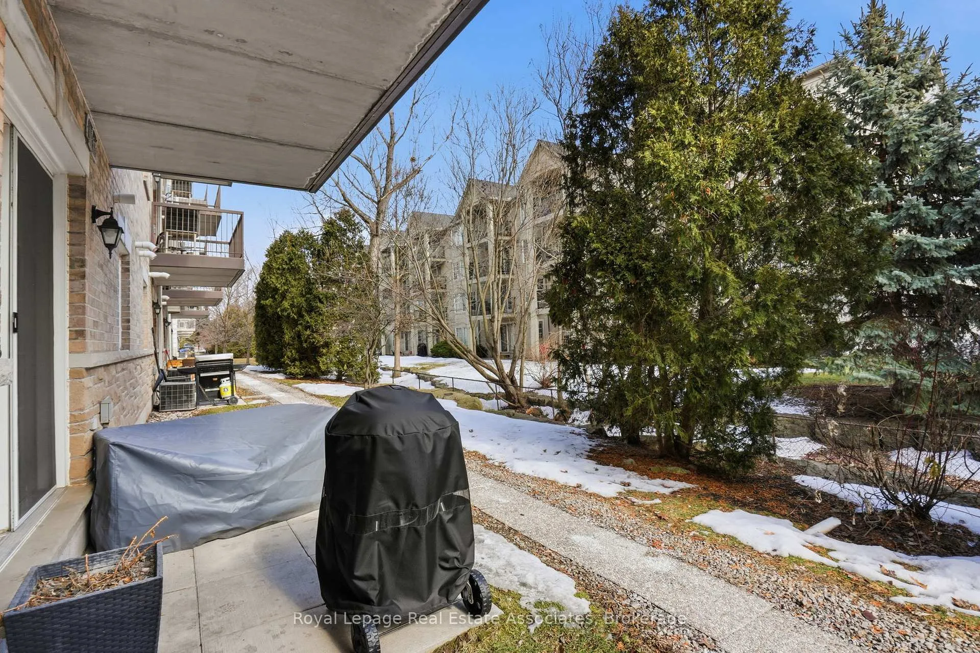Photo 33 of Unit 107, 4006 Kilmer Drive, Burlington, Tansley — HOMEH