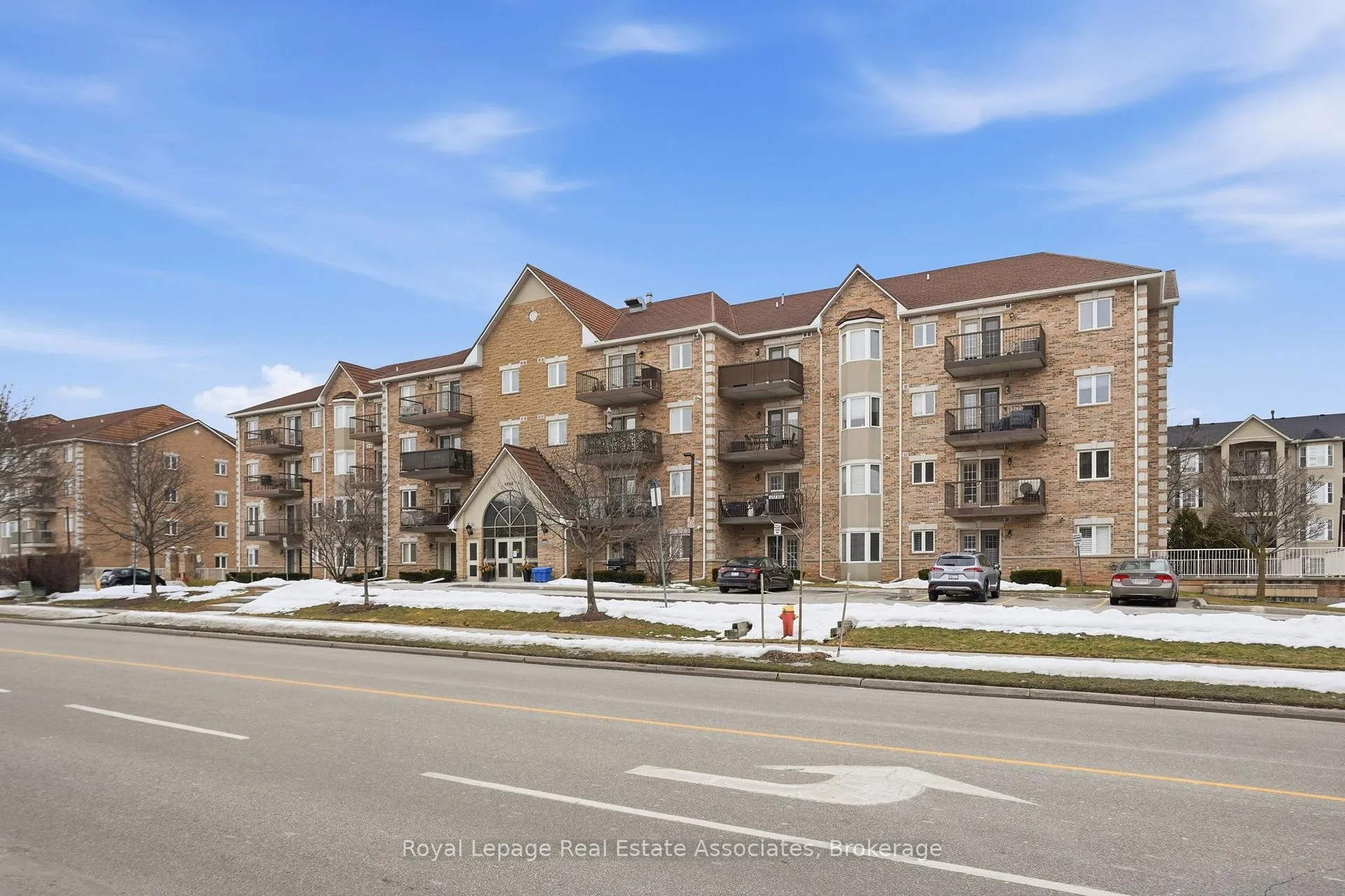 Photo 40 of Unit 107, 4006 Kilmer Drive, Burlington, Tansley — HOMEH