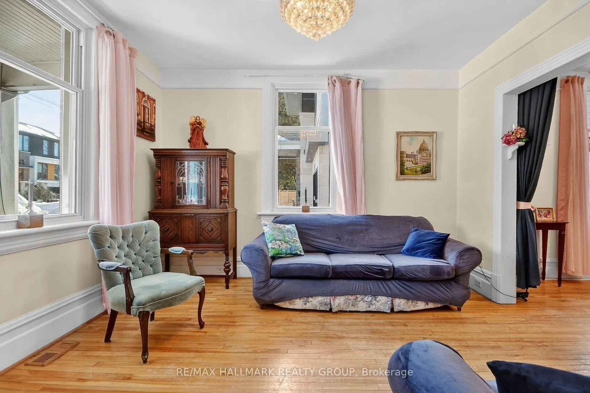 Photo 8 of 512 Melbourne Avenue, Ottawa, McKellar/Highland — HOMEH