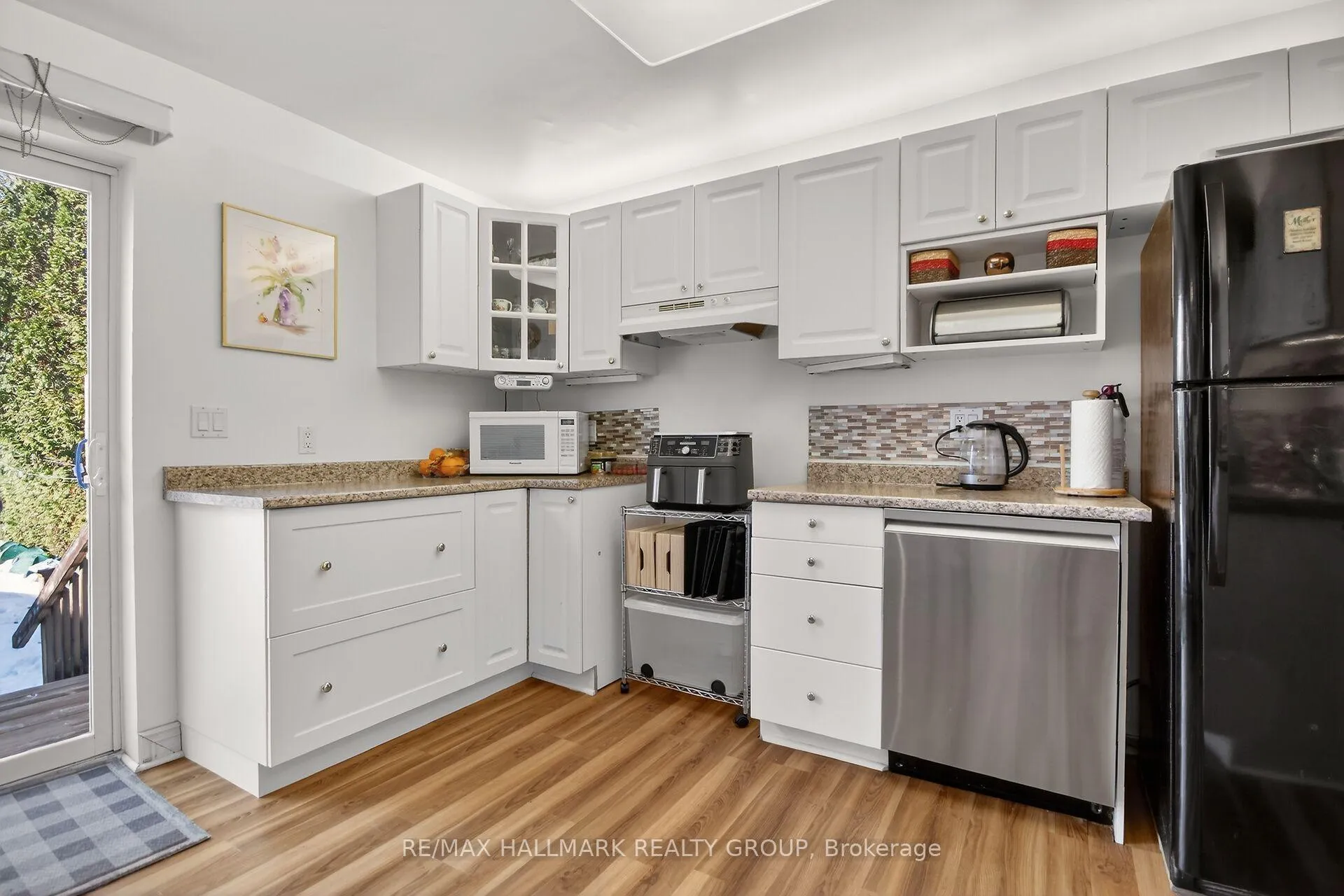 Photo 13 of 512 Melbourne Avenue, Ottawa, McKellar/Highland — HOMEH