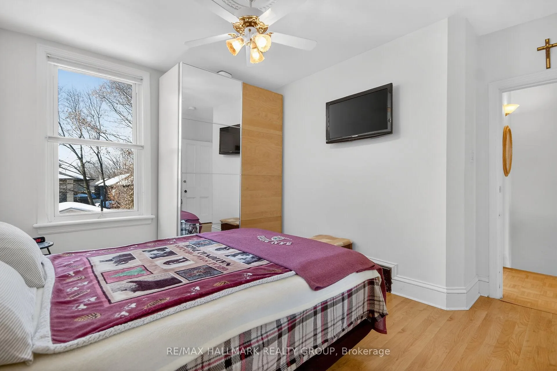 Photo 23 of 512 Melbourne Avenue, Ottawa, McKellar/Highland — HOMEH