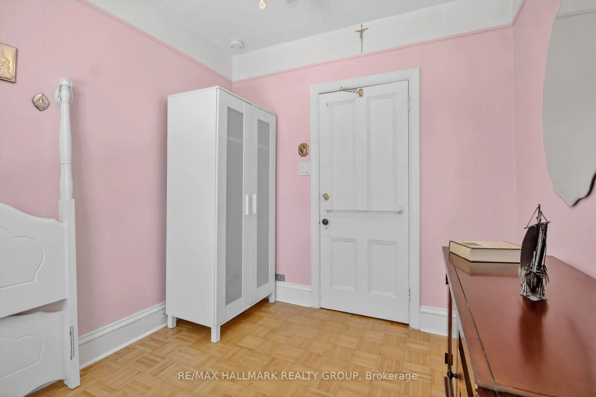 Photo 26 of 512 Melbourne Avenue, Ottawa, McKellar/Highland — HOMEH