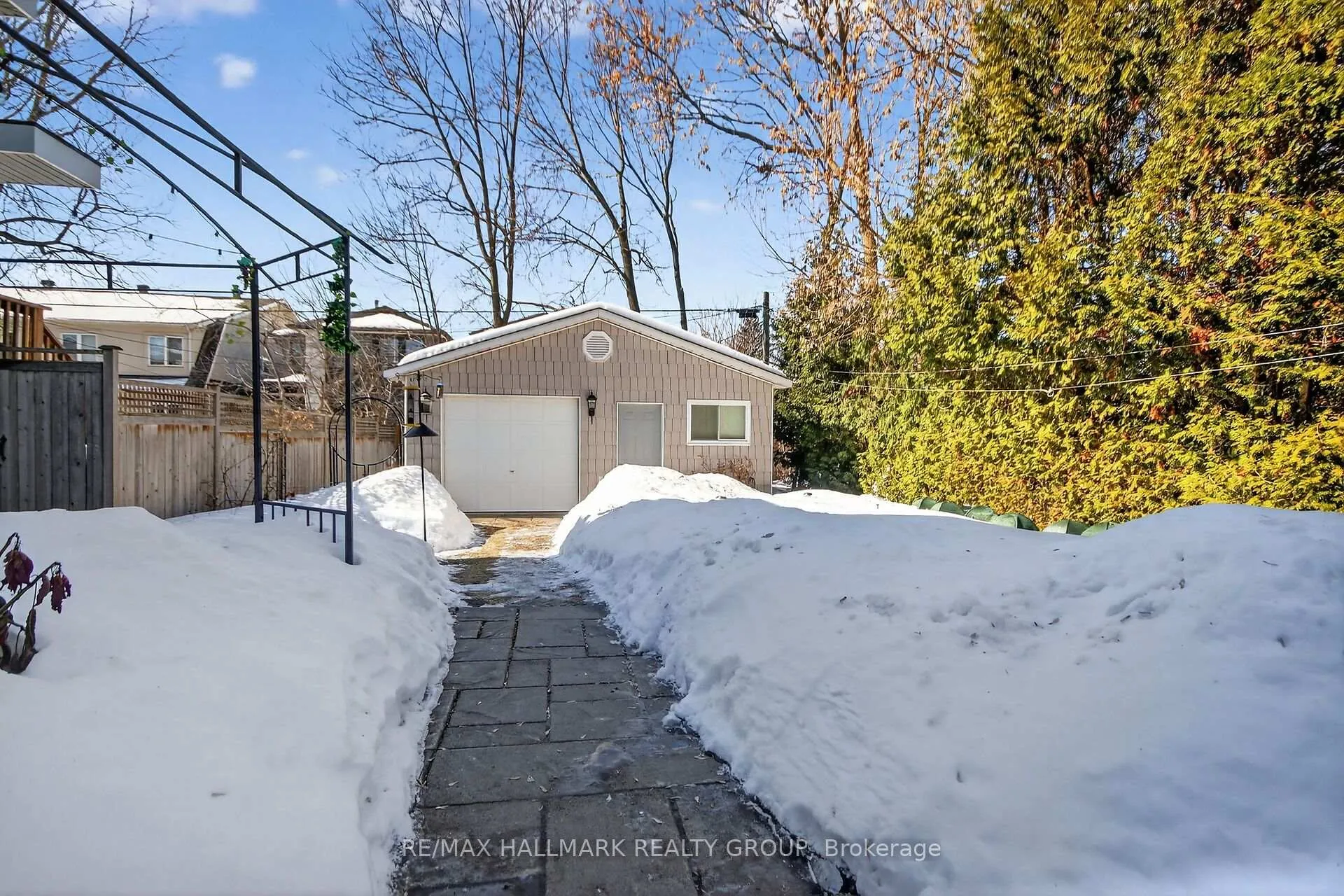 Photo 29 of 512 Melbourne Avenue, Ottawa, McKellar/Highland — HOMEH