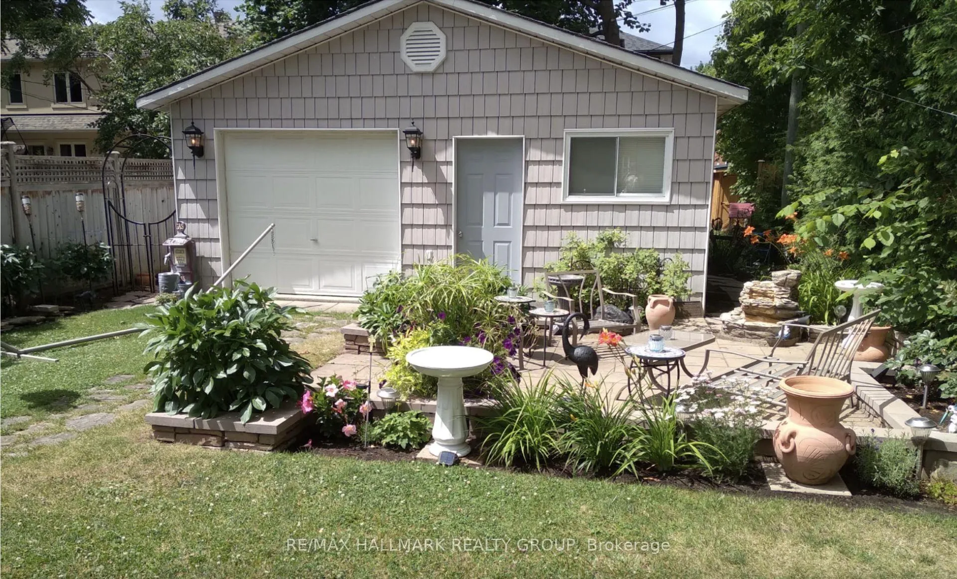Photo 31 of 512 Melbourne Avenue, Ottawa, McKellar/Highland — HOMEH