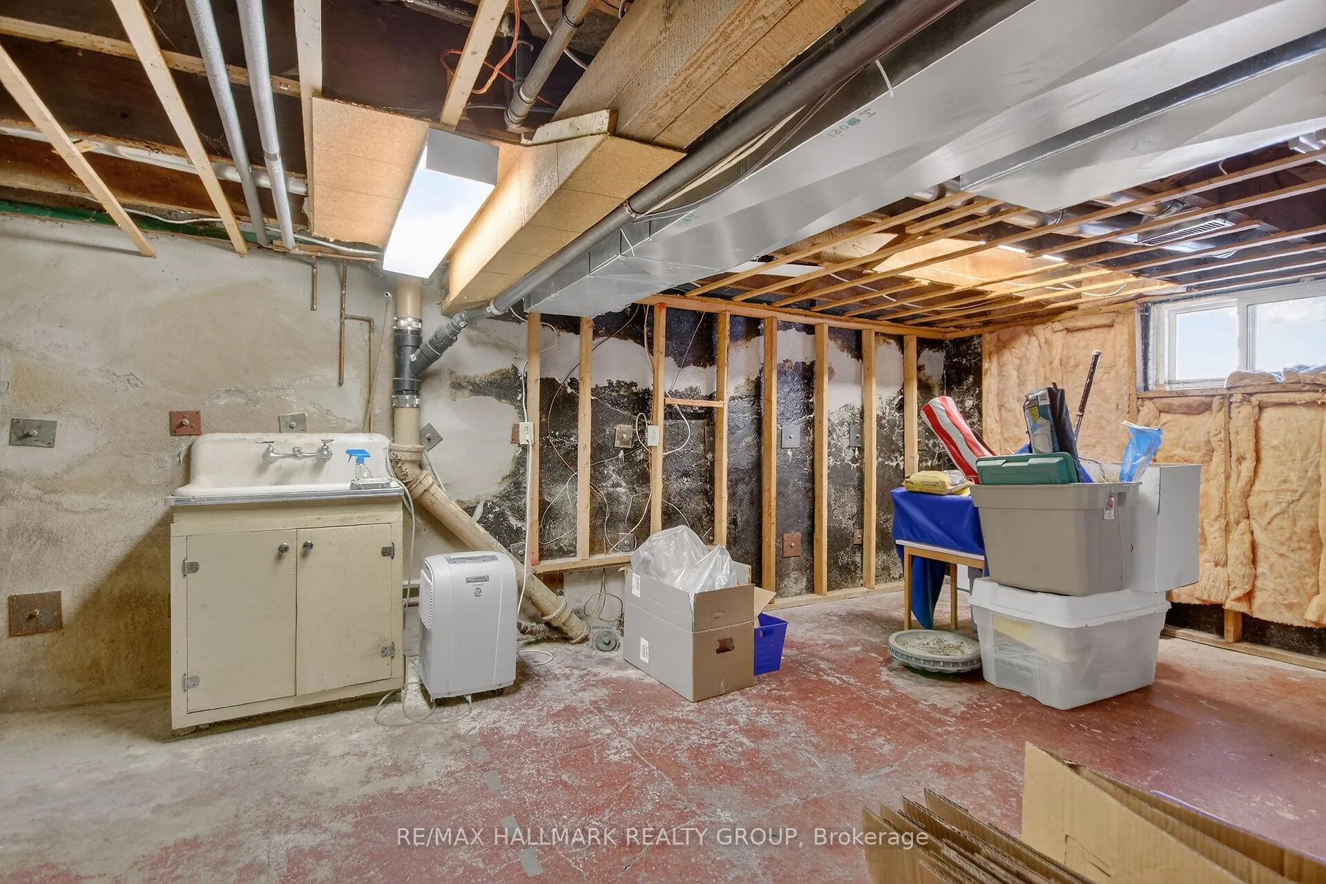 Photo 39 of 512 Melbourne Avenue, Ottawa, McKellar/Highland — HOMEH