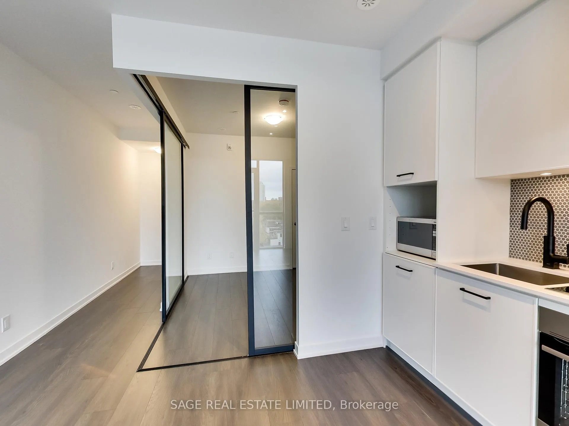 Photo 11 of Unit 603, 899 Queen Street E, Toronto, South Riverdale — HOMEH