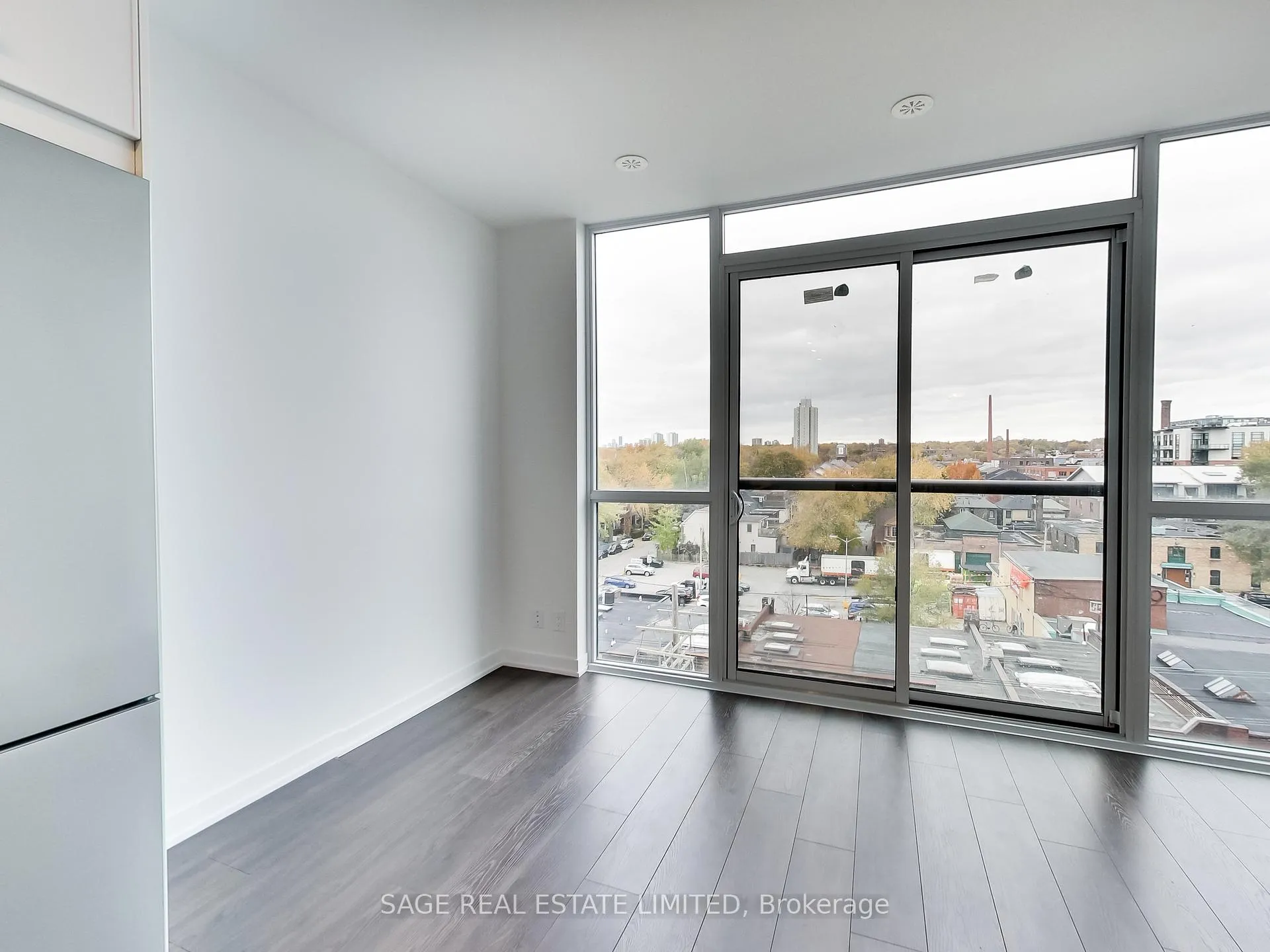 Photo 12 of Unit 603, 899 Queen Street E, Toronto, South Riverdale — HOMEH