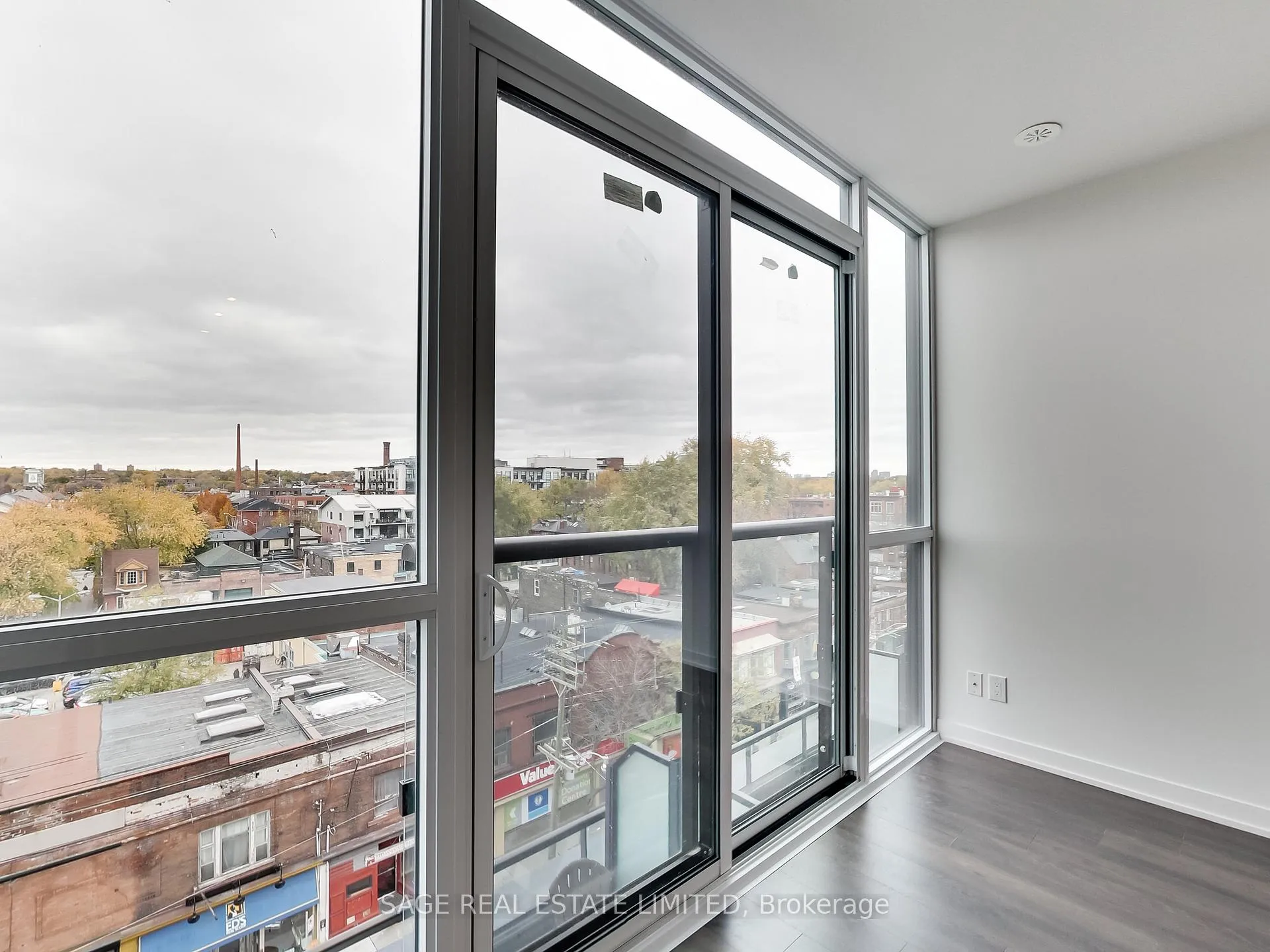 Photo 13 of Unit 603, 899 Queen Street E, Toronto, South Riverdale — HOMEH