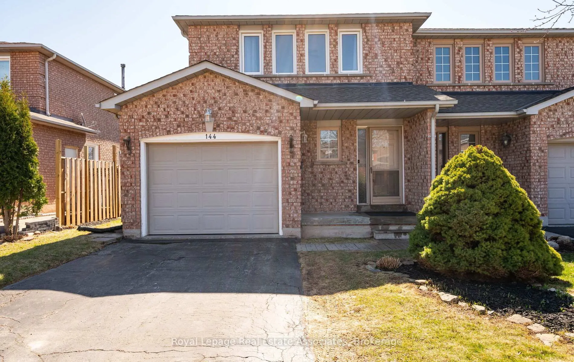 Photo 1 of 144 Genesee Drive, Oakville, River Oaks — HOMEH