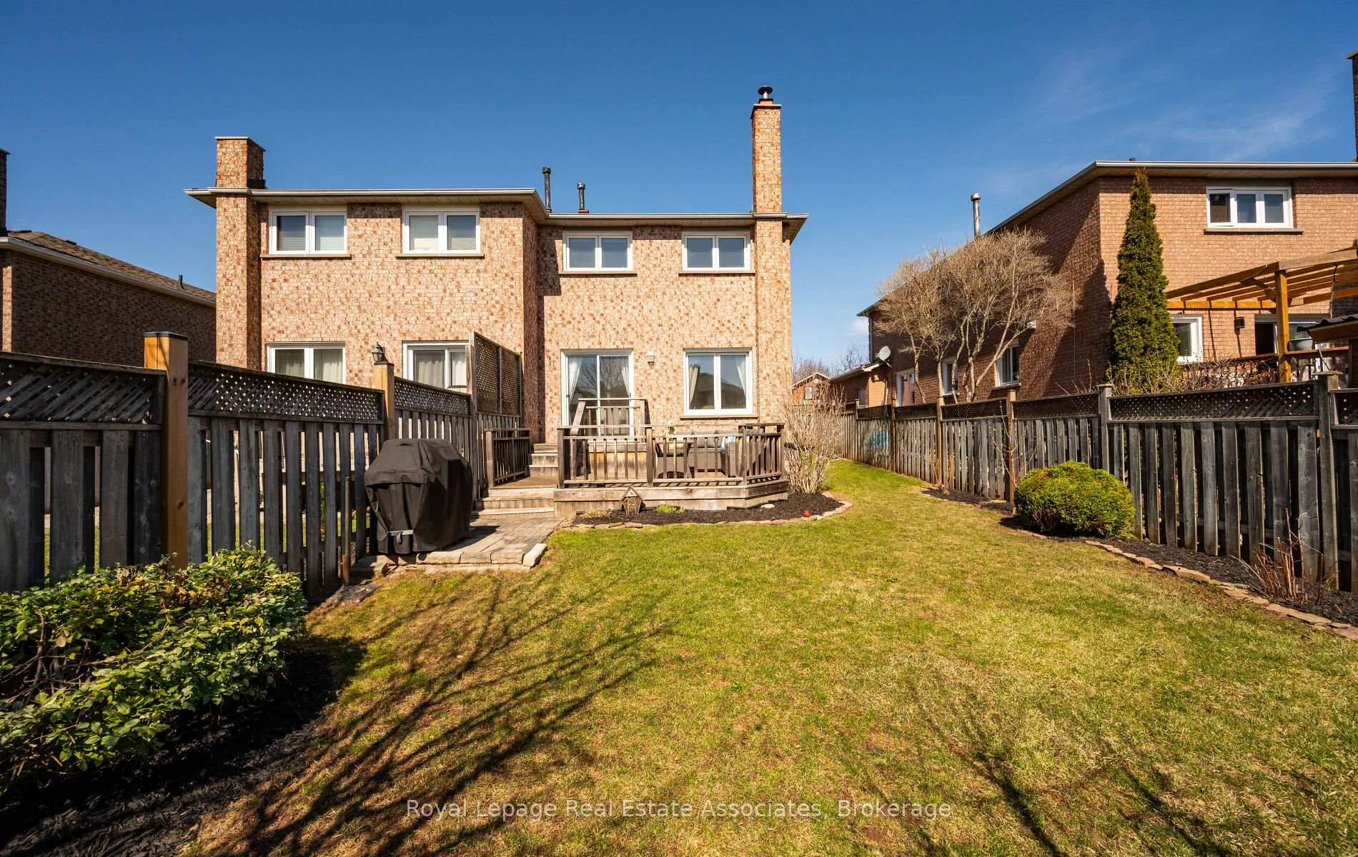 Photo 19 of 144 Genesee Drive, Oakville, River Oaks — HOMEH