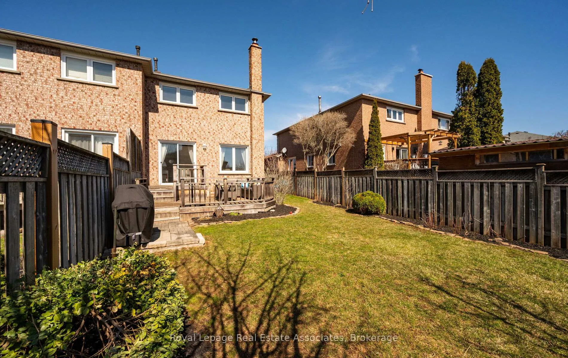 Photo 20 of 144 Genesee Drive, Oakville, River Oaks — HOMEH