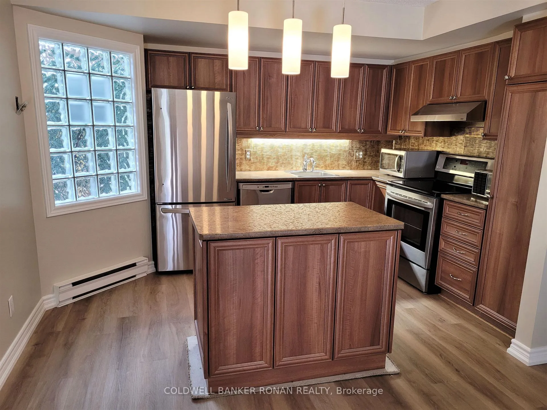 Photo 4 of Unit 27, 77 Mill Street E, New Tecumseth, Tottenham — HOMEH