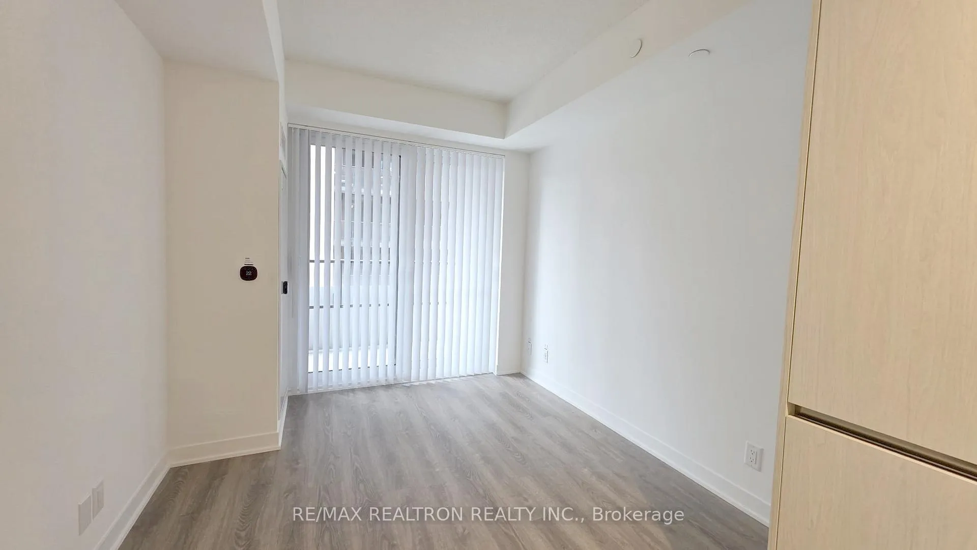 Photo 8 of Unit 618, 180 Front Street E, Toronto, Moss Park — HOMEH