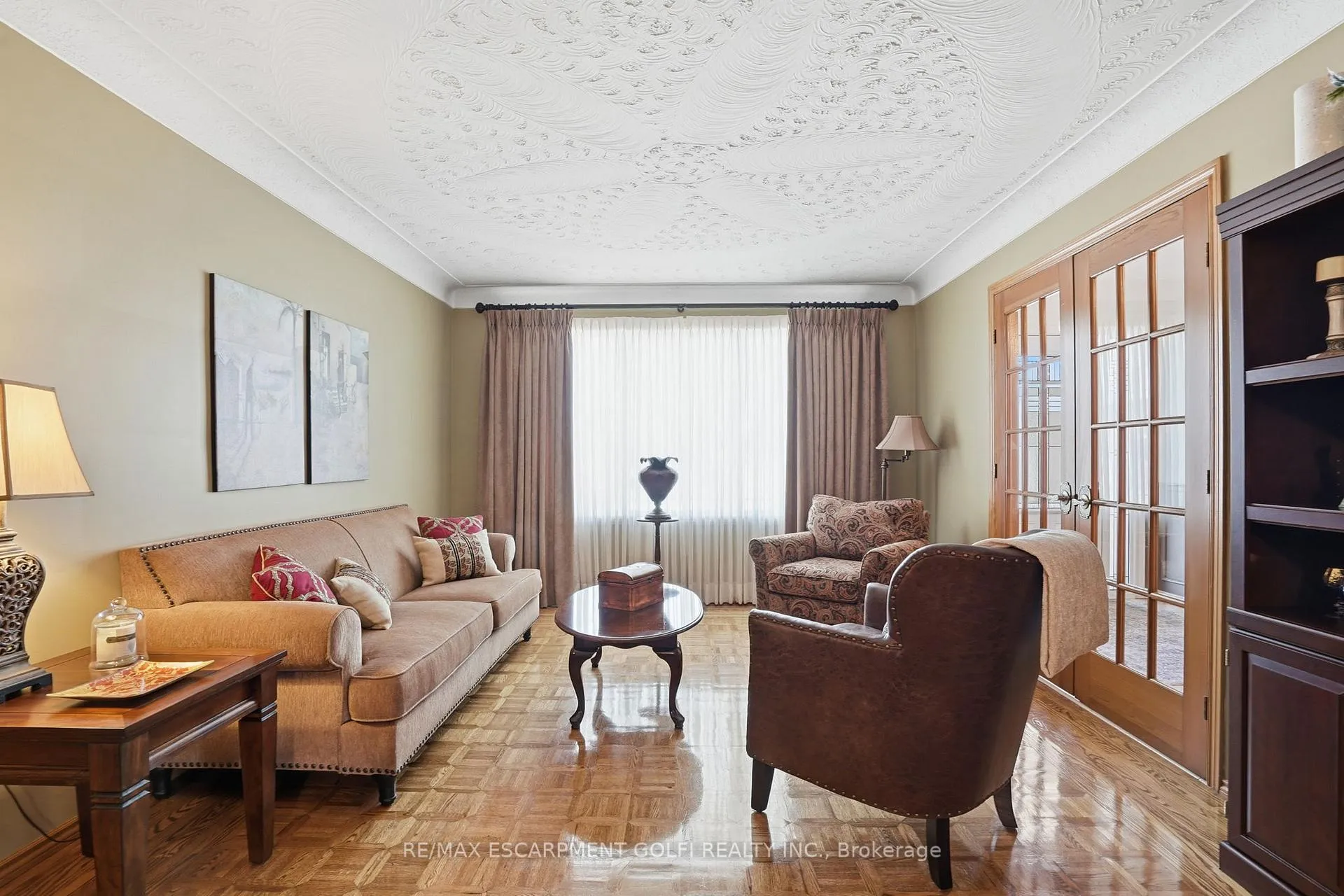 Photo 6 of 72 Oakridge Drive, Hamilton, Stoney Creek — HOMEH