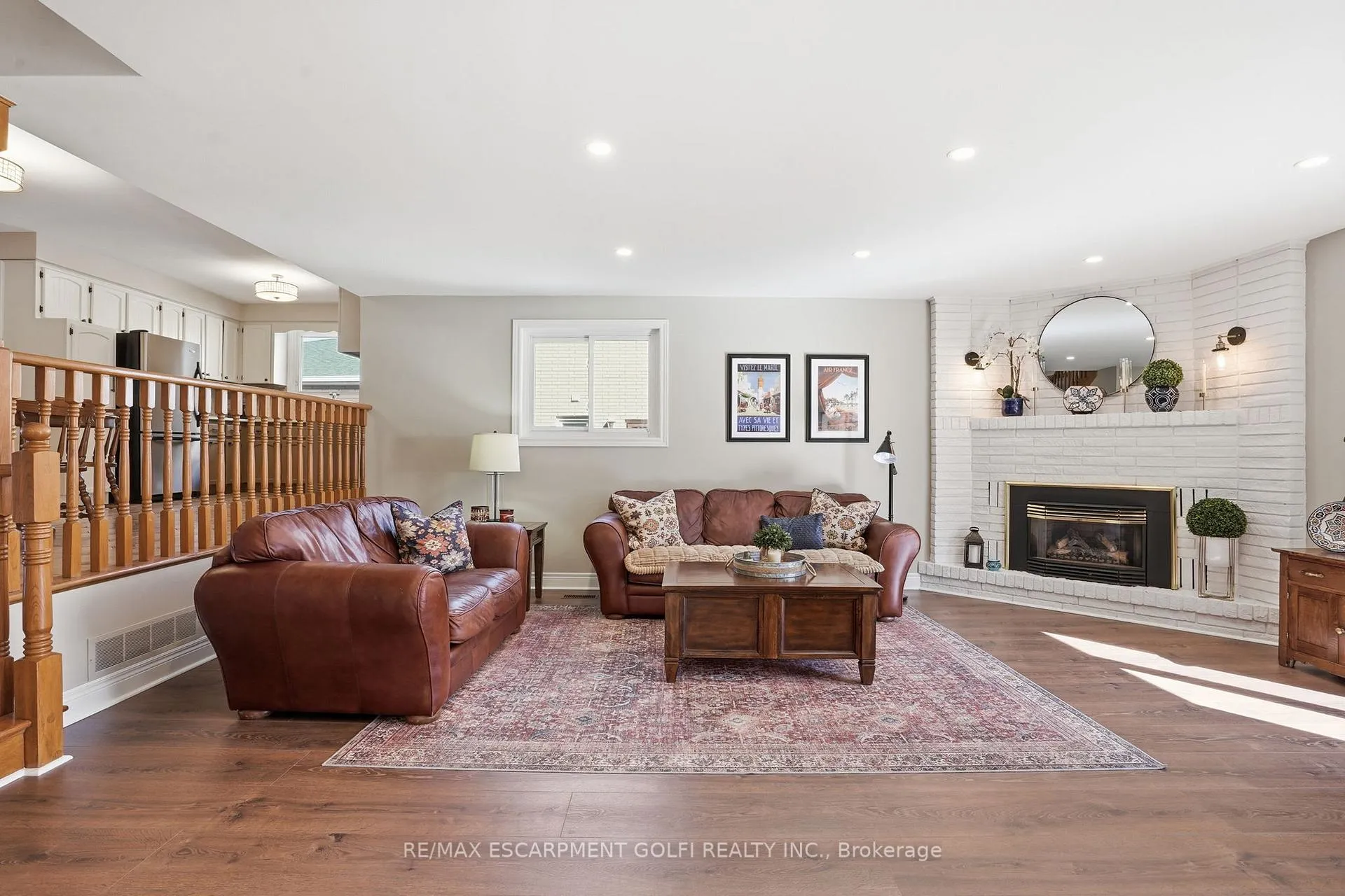 Photo 17 of 72 Oakridge Drive, Hamilton, Stoney Creek — HOMEH