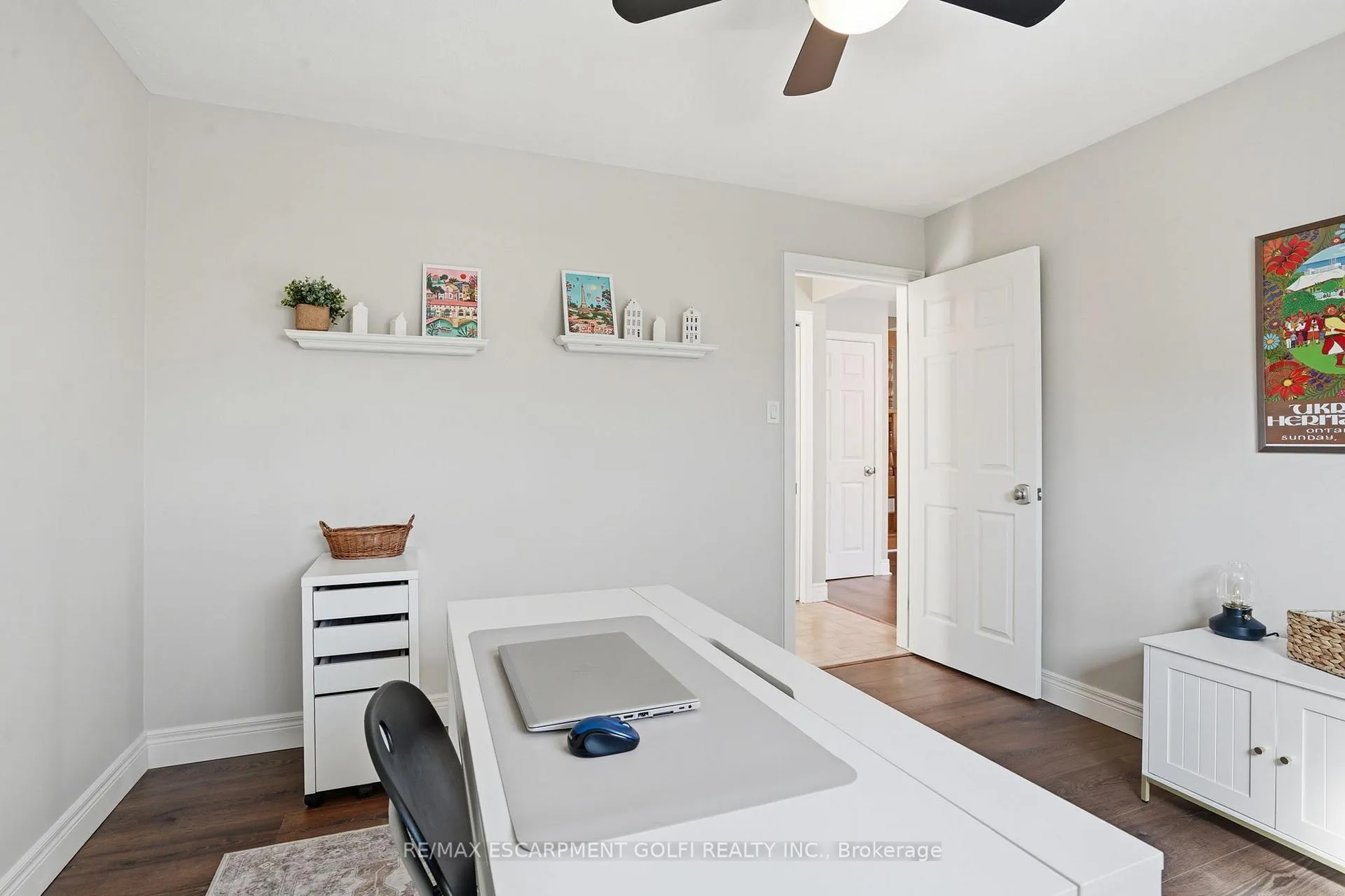 Photo 21 of 72 Oakridge Drive, Hamilton, Stoney Creek — HOMEH
