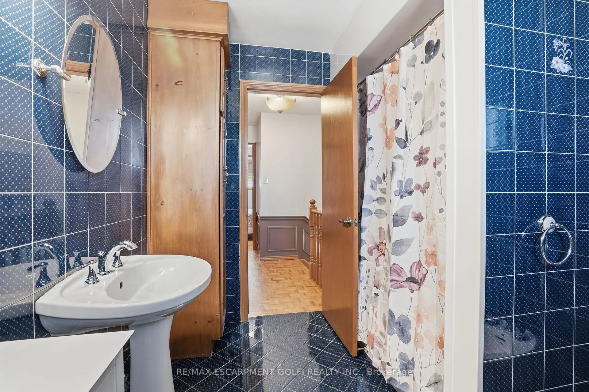 Photo 29 of 72 Oakridge Drive, Hamilton, Stoney Creek — HOMEH