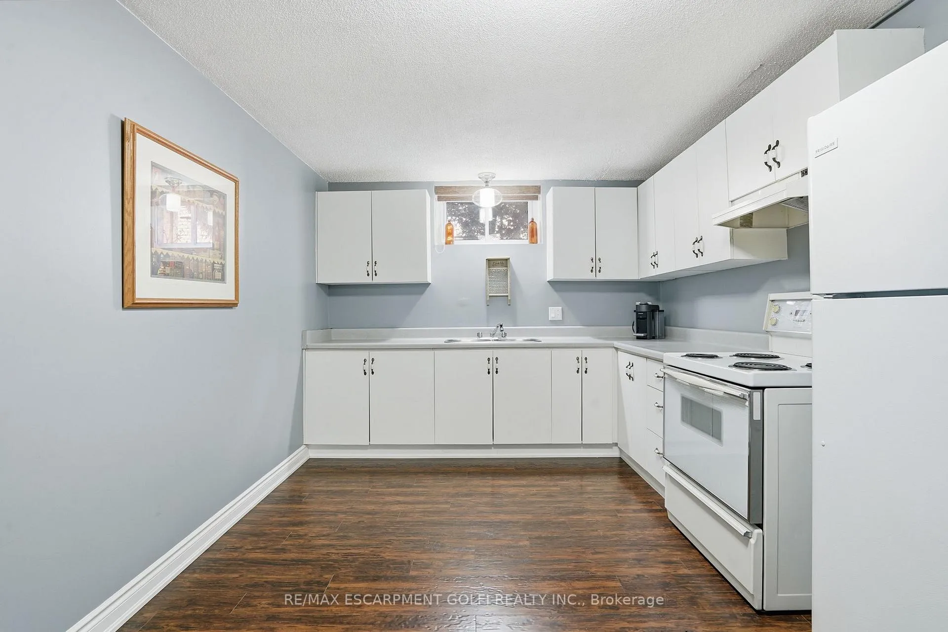 Photo 34 of 72 Oakridge Drive, Hamilton, Stoney Creek — HOMEH