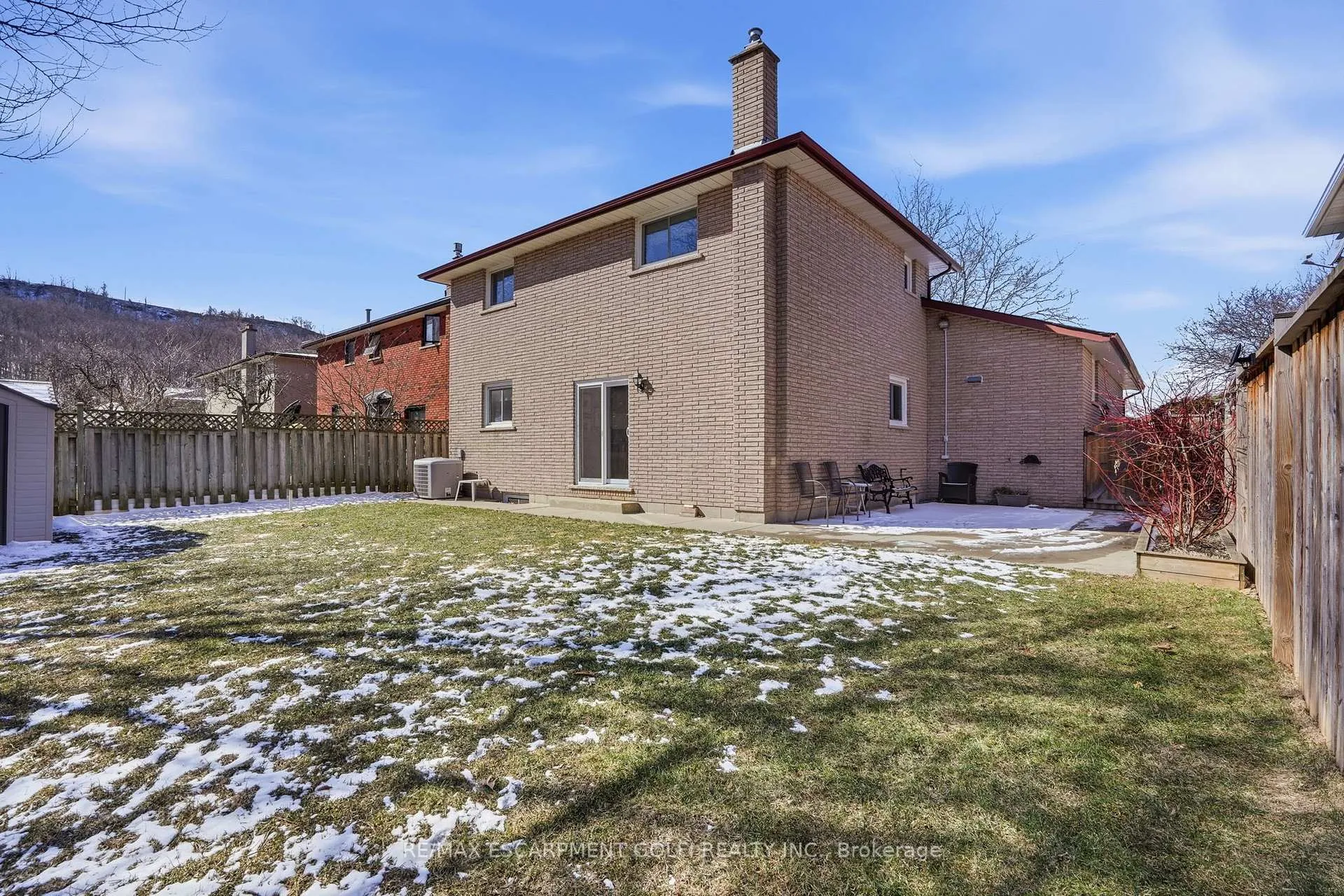 Photo 36 of 72 Oakridge Drive, Hamilton, Stoney Creek — HOMEH