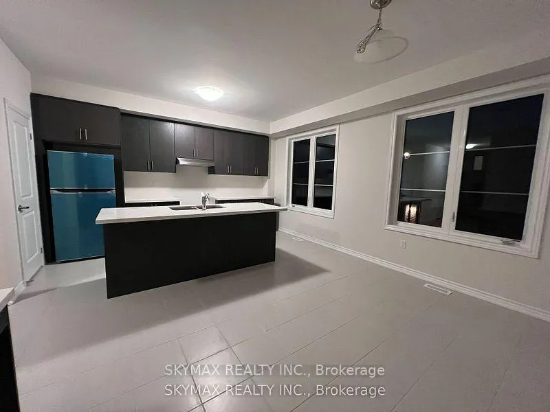 Photo 3 of 96 Halliford Place, Brampton, Bram East — HOMEH