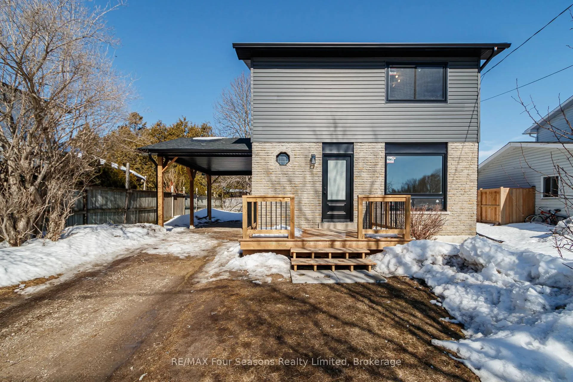 Photo 4 of 255 Valleyfield Crescent, Clearview, Stayner — HOMEH