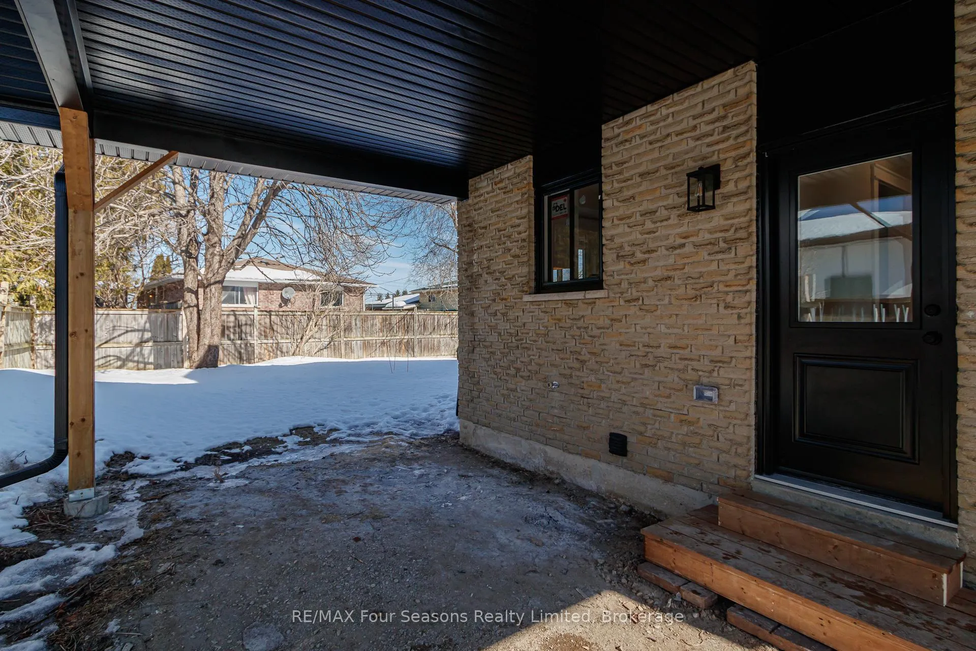 Photo 9 of 255 Valleyfield Crescent, Clearview, Stayner — HOMEH