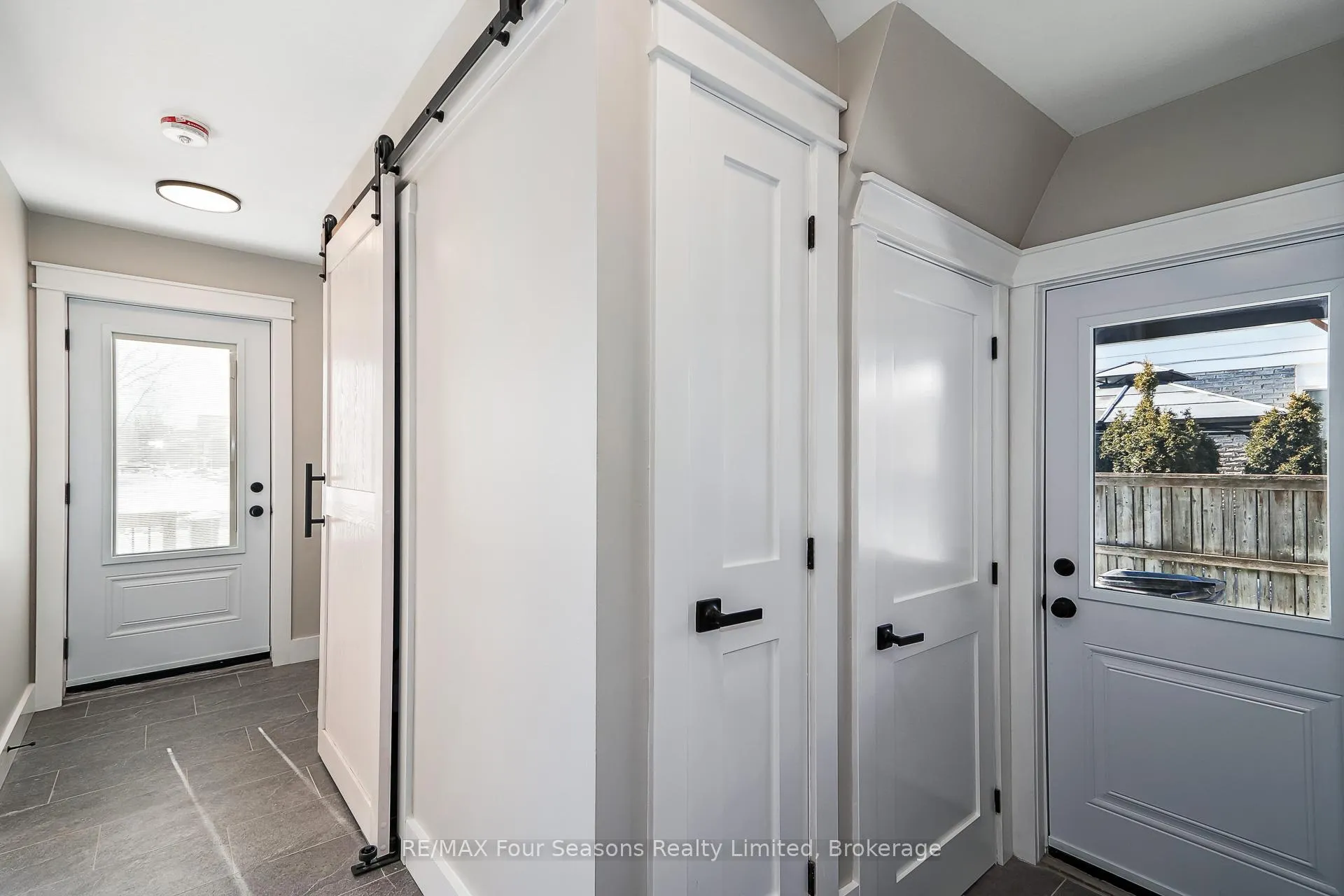 Photo 19 of 255 Valleyfield Crescent, Clearview, Stayner — HOMEH