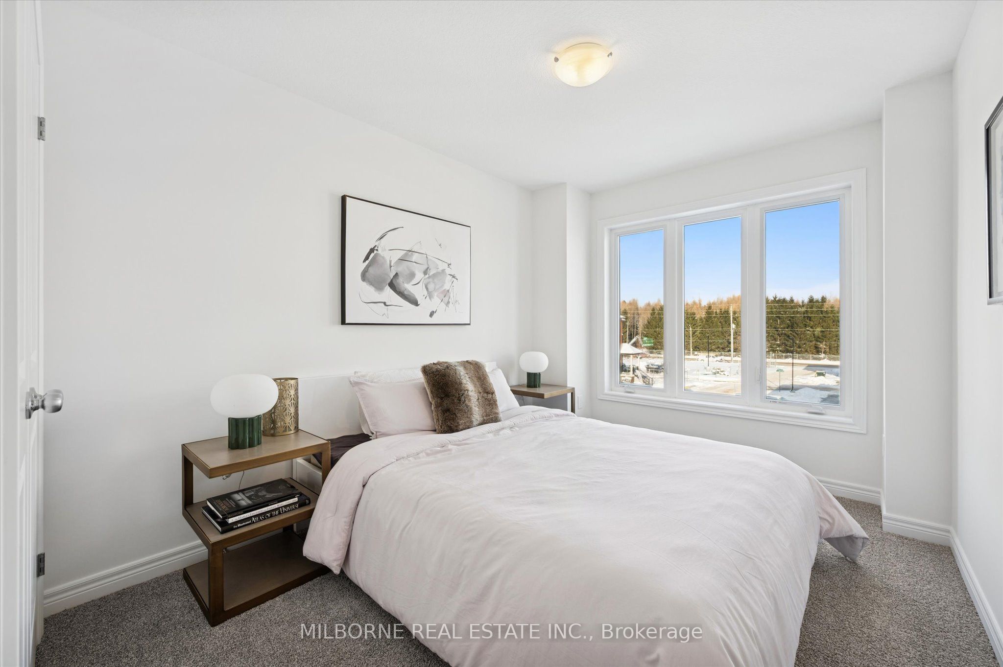 Photo 22 of 37 Arabella Drive, Guelph, Village By The Arboretum — HOMEH
