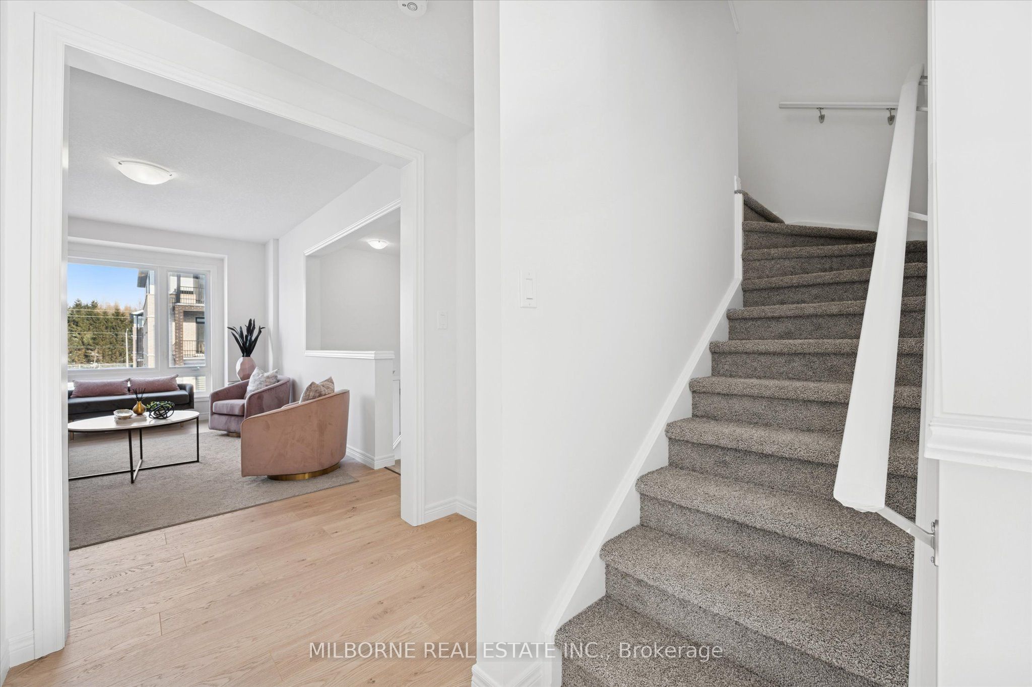 Photo 7 of 37 Arabella Drive, Guelph, Village By The Arboretum — HOMEH
