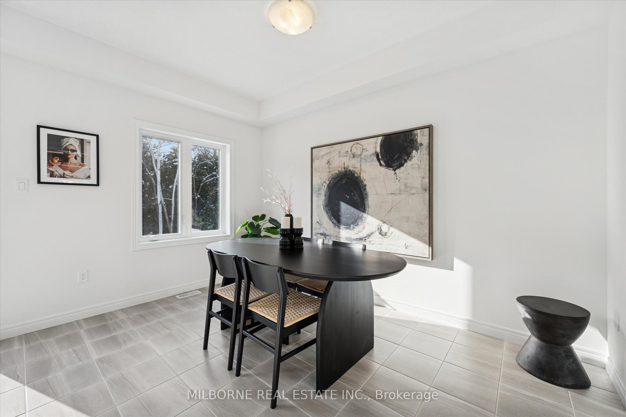 Photo 19 of 37 Arabella Drive, Guelph, Village By The Arboretum — HOMEH
