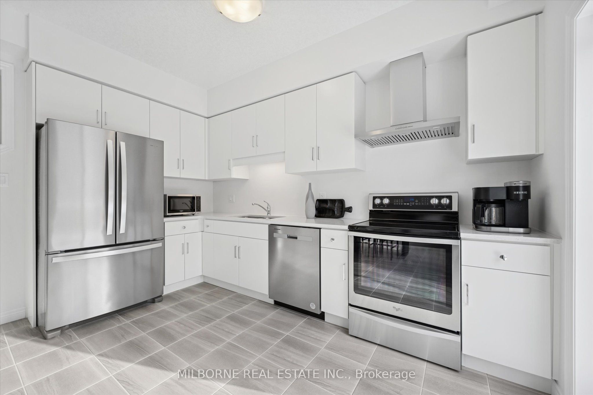 Photo 16 of 37 Arabella Drive, Guelph, Village By The Arboretum — HOMEH