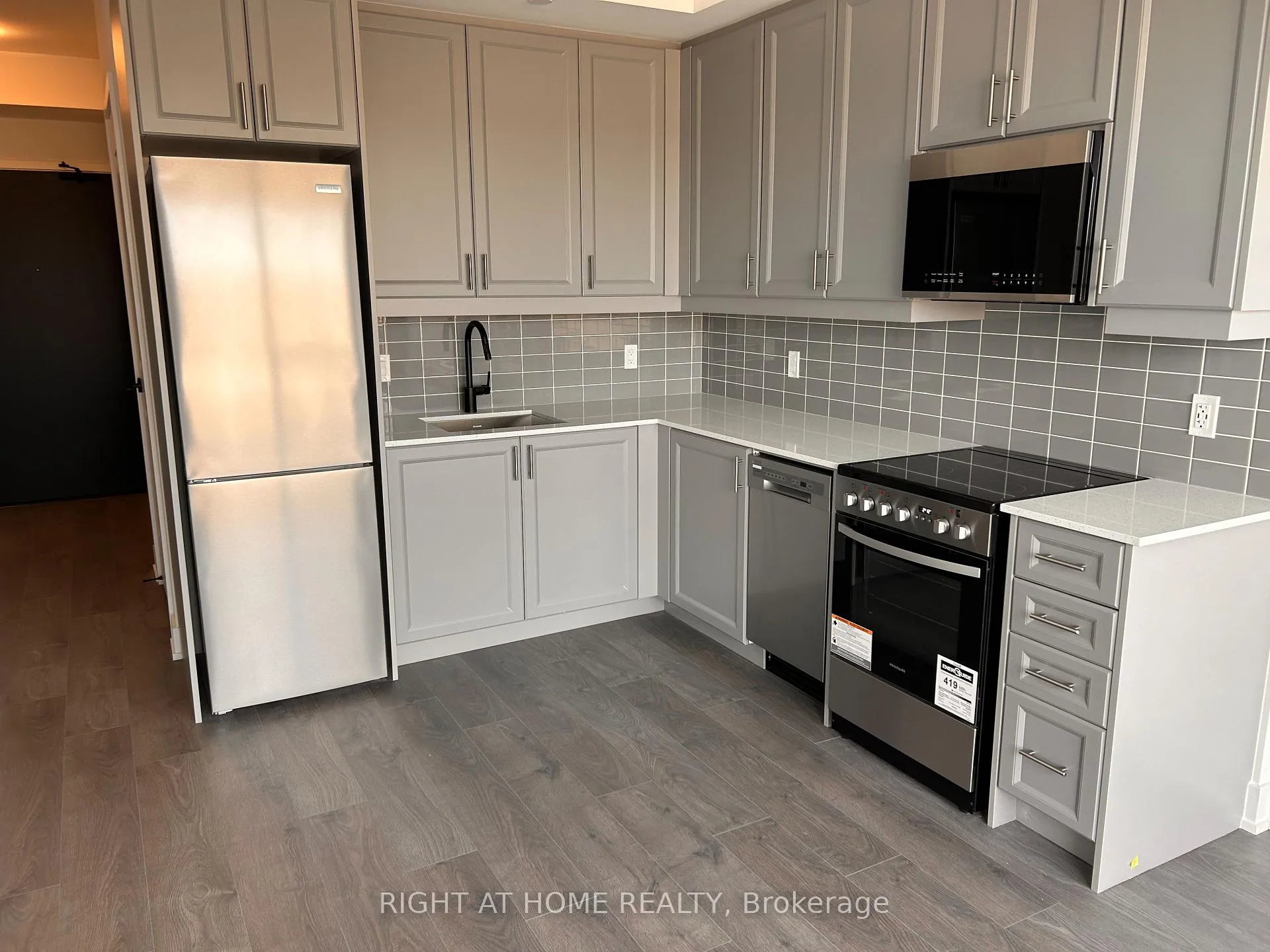 Photo 5 of Unit 323, 2343 Khalsa Gate, Oakville, Westmount — HOMEH