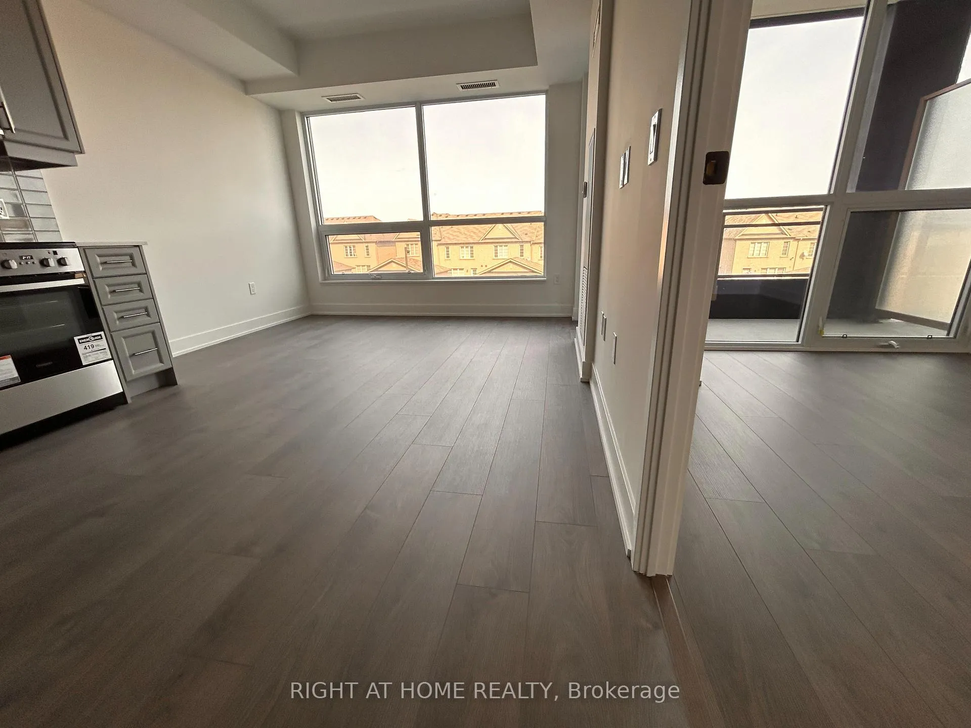 Photo 8 of Unit 323, 2343 Khalsa Gate, Oakville, Westmount — HOMEH