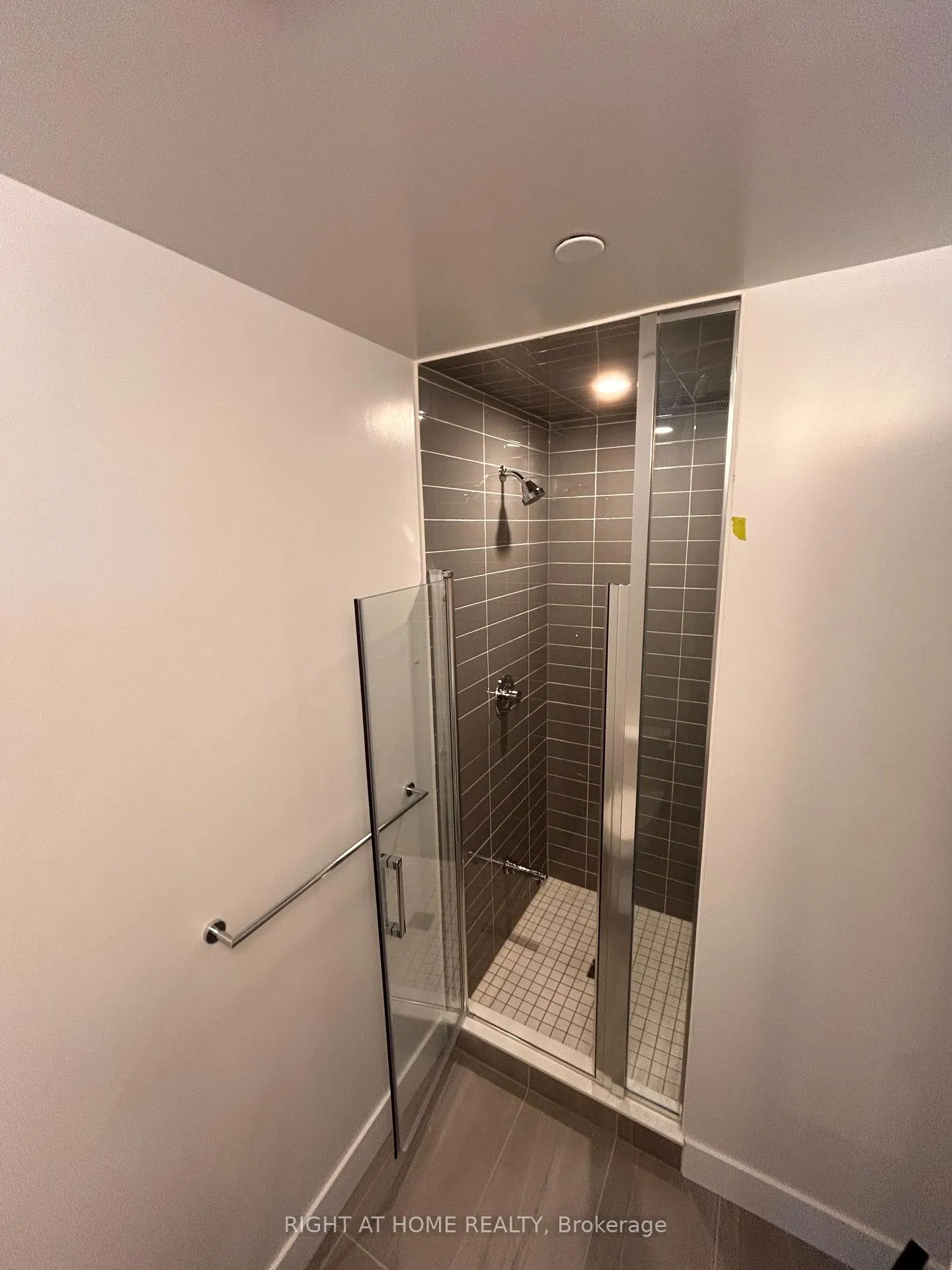Photo 14 of Unit 323, 2343 Khalsa Gate, Oakville, Westmount — HOMEH