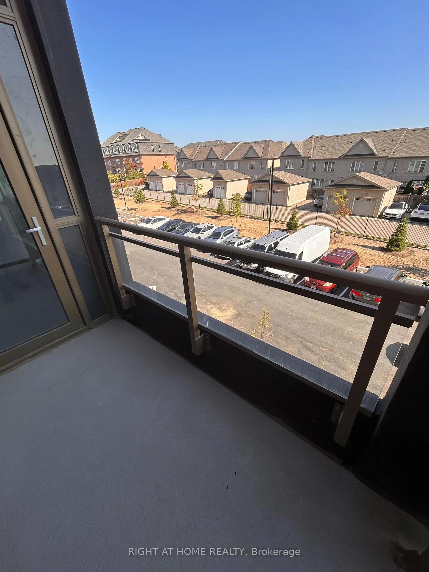Photo 21 of Unit 323, 2343 Khalsa Gate, Oakville, Westmount — HOMEH