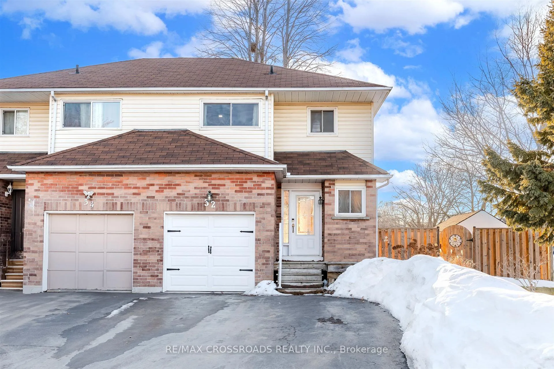 Photo 1 of 32 Trudeau Drive, Clarington, Bowmanville — HOMEH