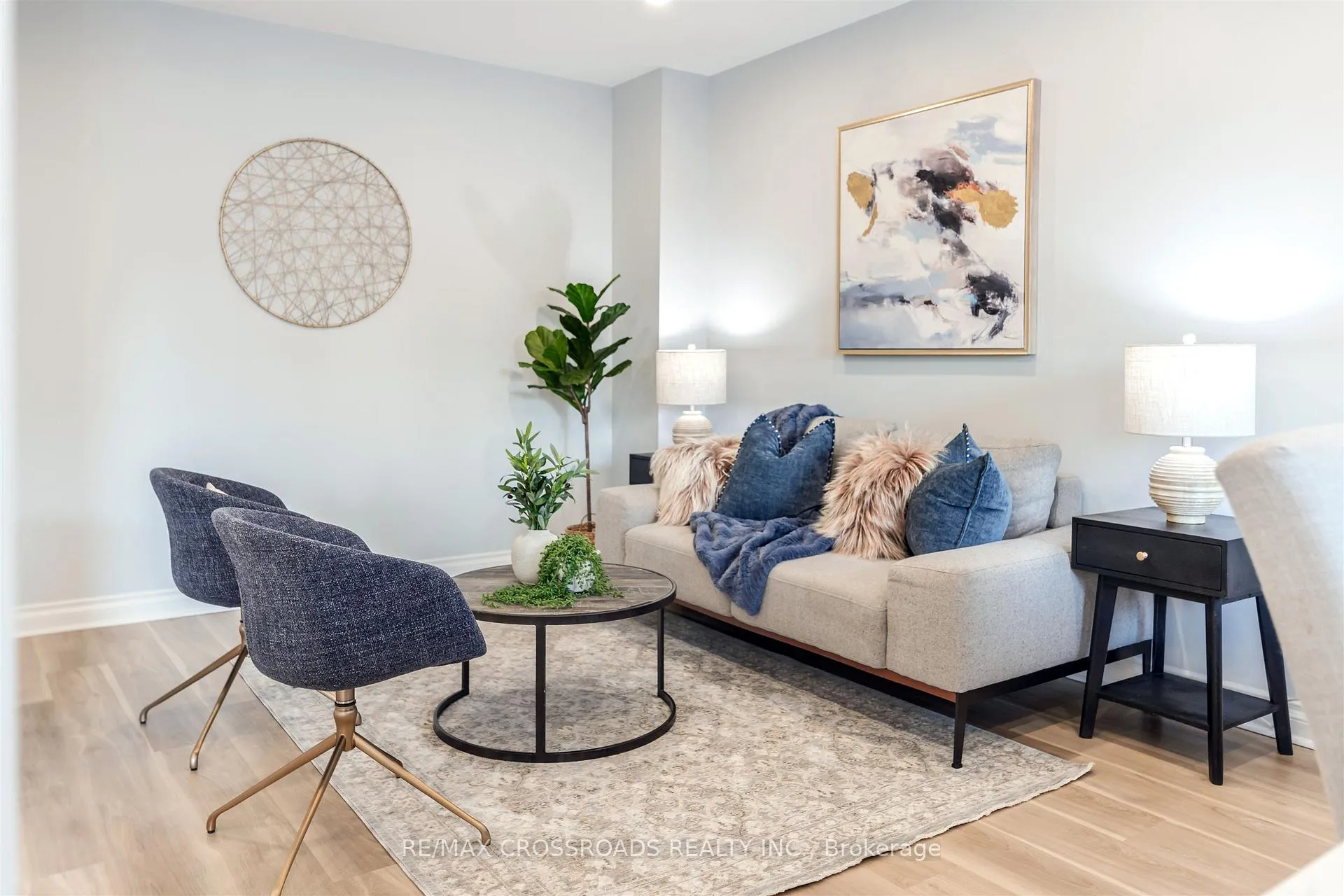 Photo 9 of 32 Trudeau Drive, Clarington, Bowmanville — HOMEH
