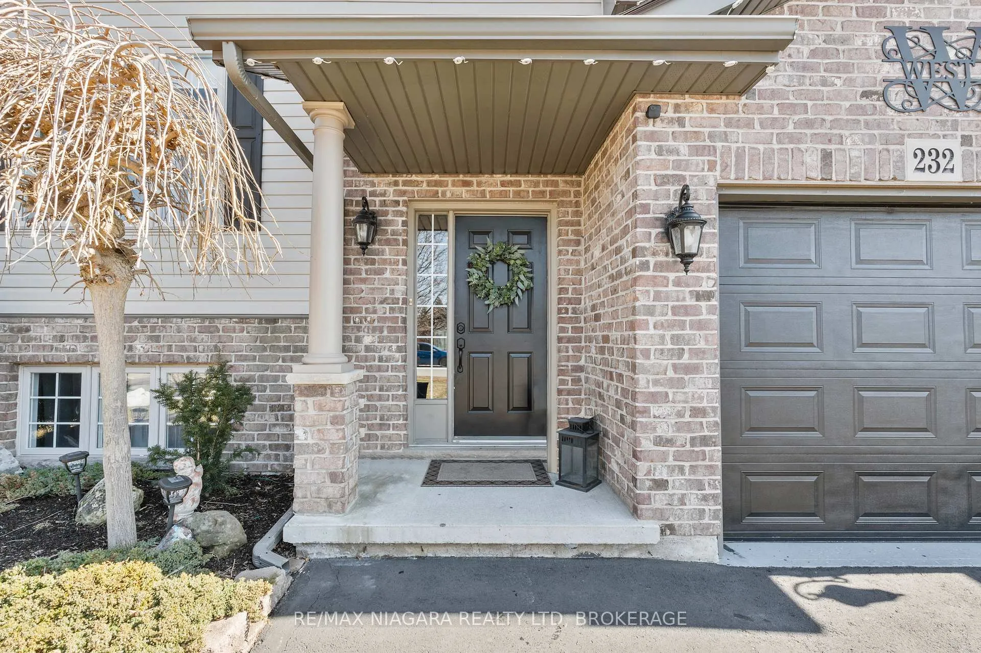 Photo 4 of 232 Regatta Drive, Welland, Dain City — HOMEH