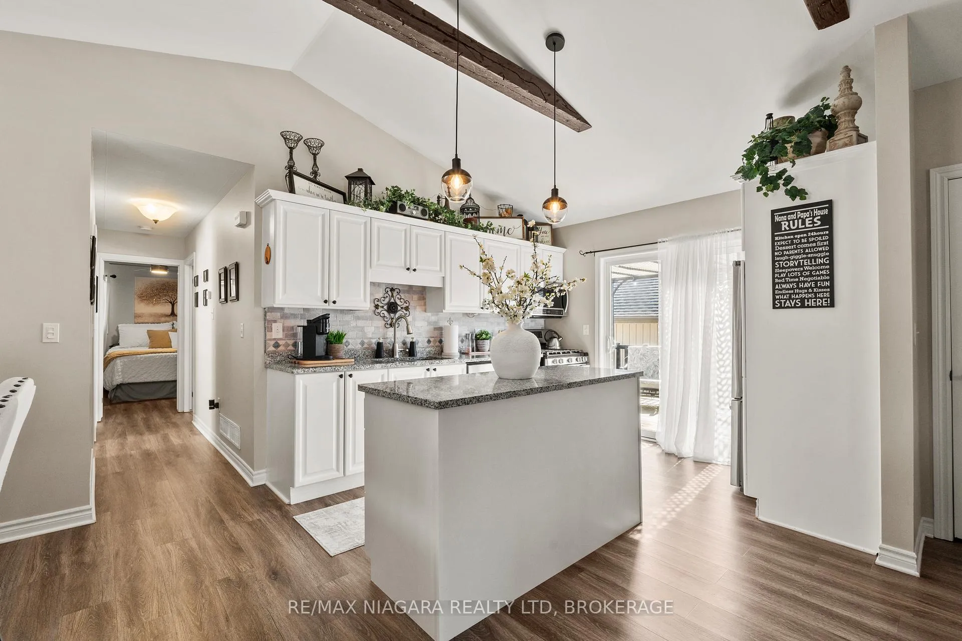 Photo 12 of 232 Regatta Drive, Welland, Dain City — HOMEH