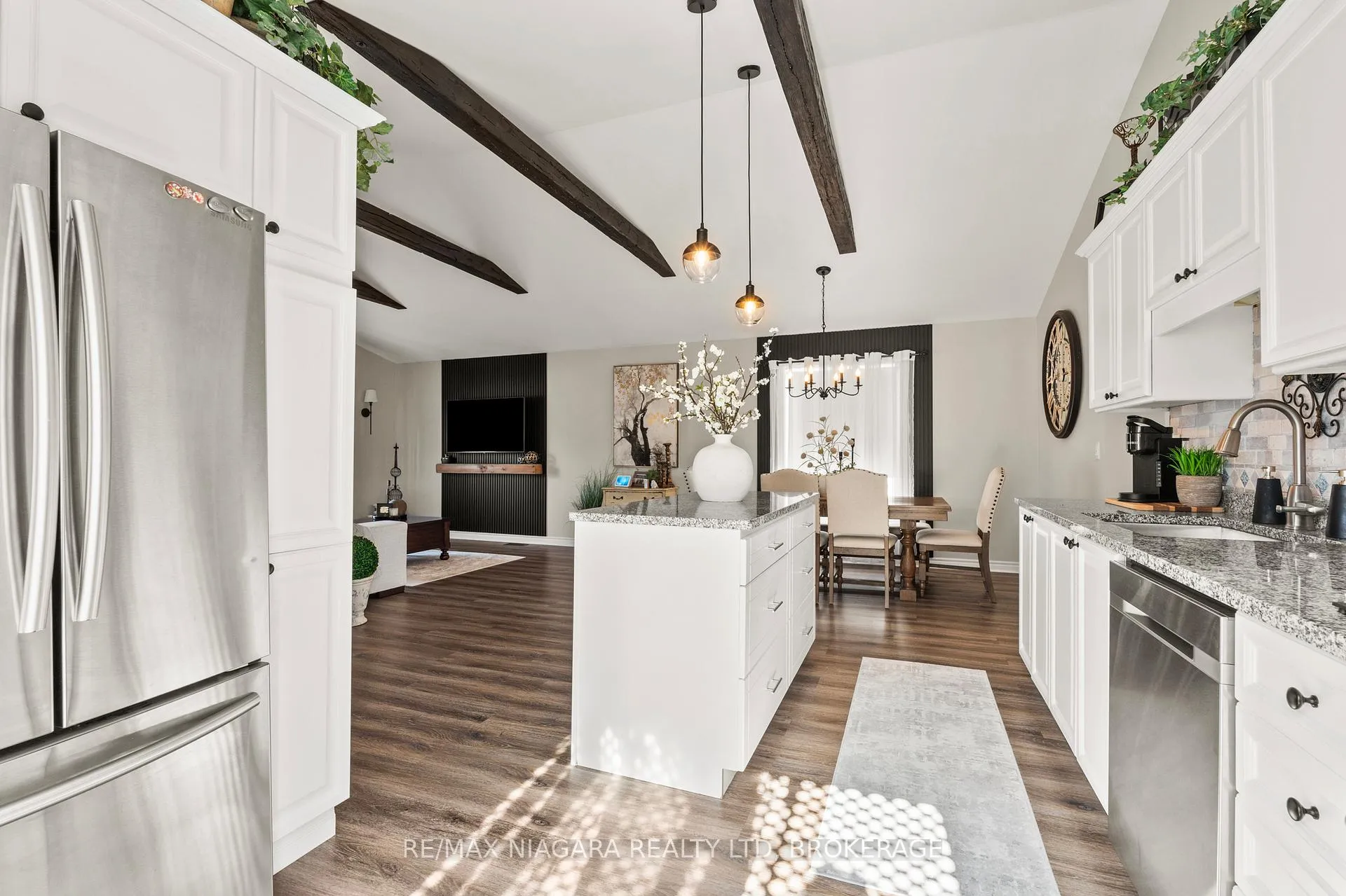 Photo 14 of 232 Regatta Drive, Welland, Dain City — HOMEH