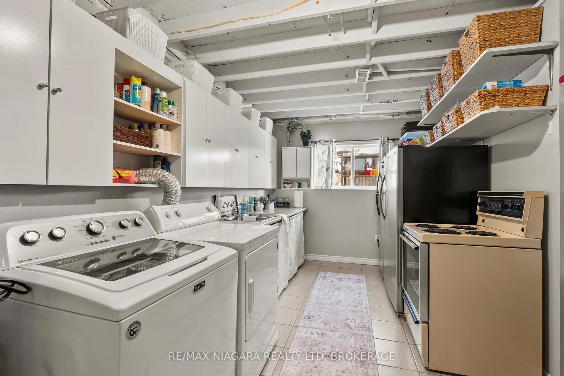 Photo 26 of 232 Regatta Drive, Welland, Dain City — HOMEH