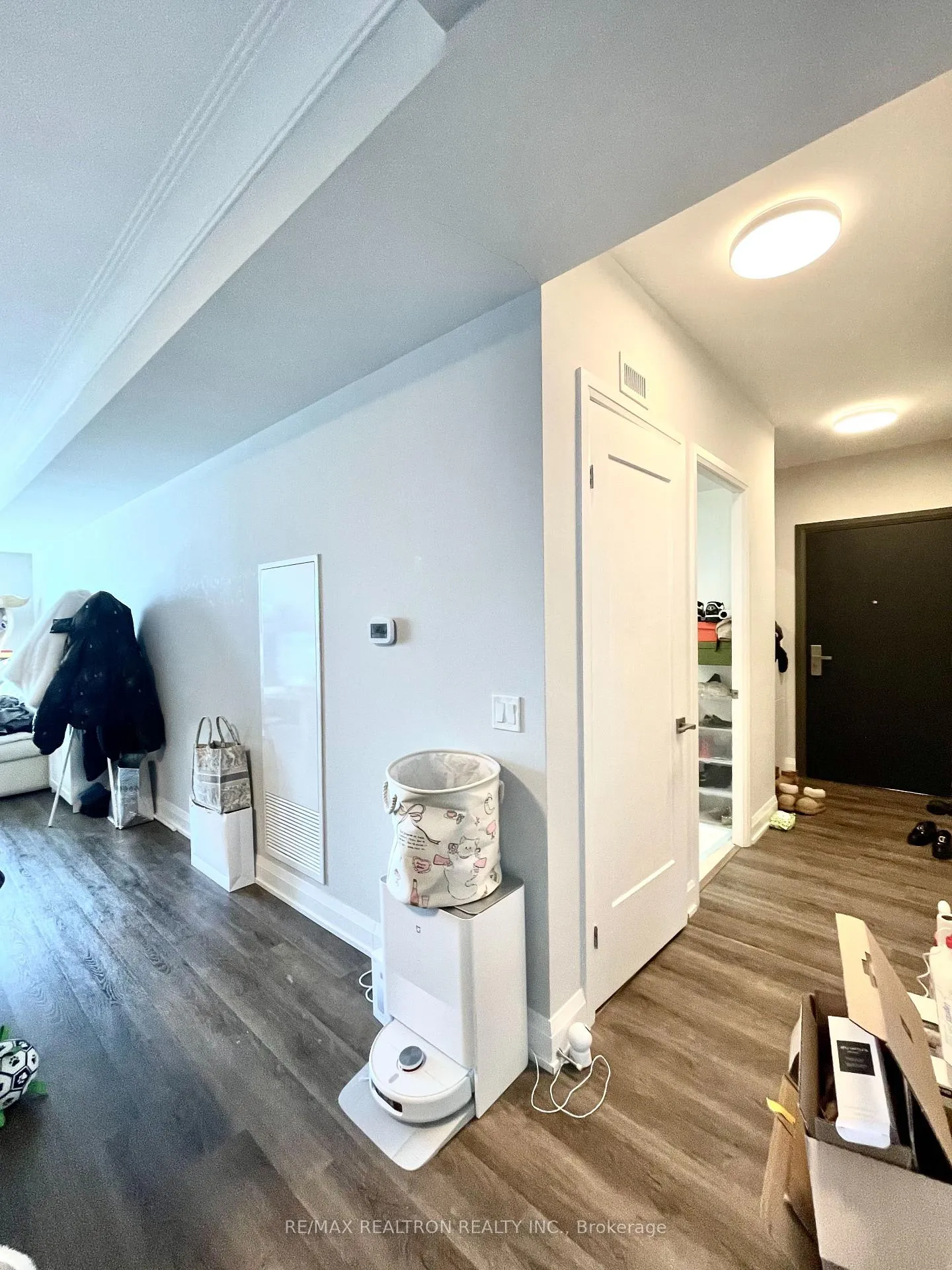 Photo 5 of Unit 3601, 8 Water Walk Drive, Markham, Unionville — HOMEH