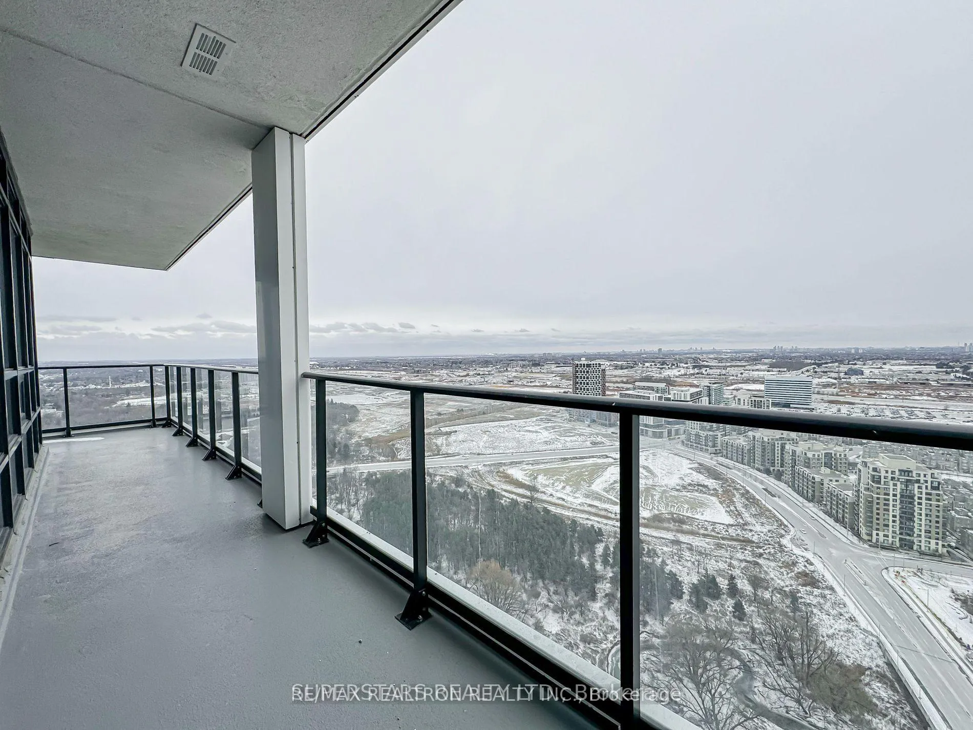 Photo 14 of Unit 3601, 8 Water Walk Drive, Markham, Unionville — HOMEH