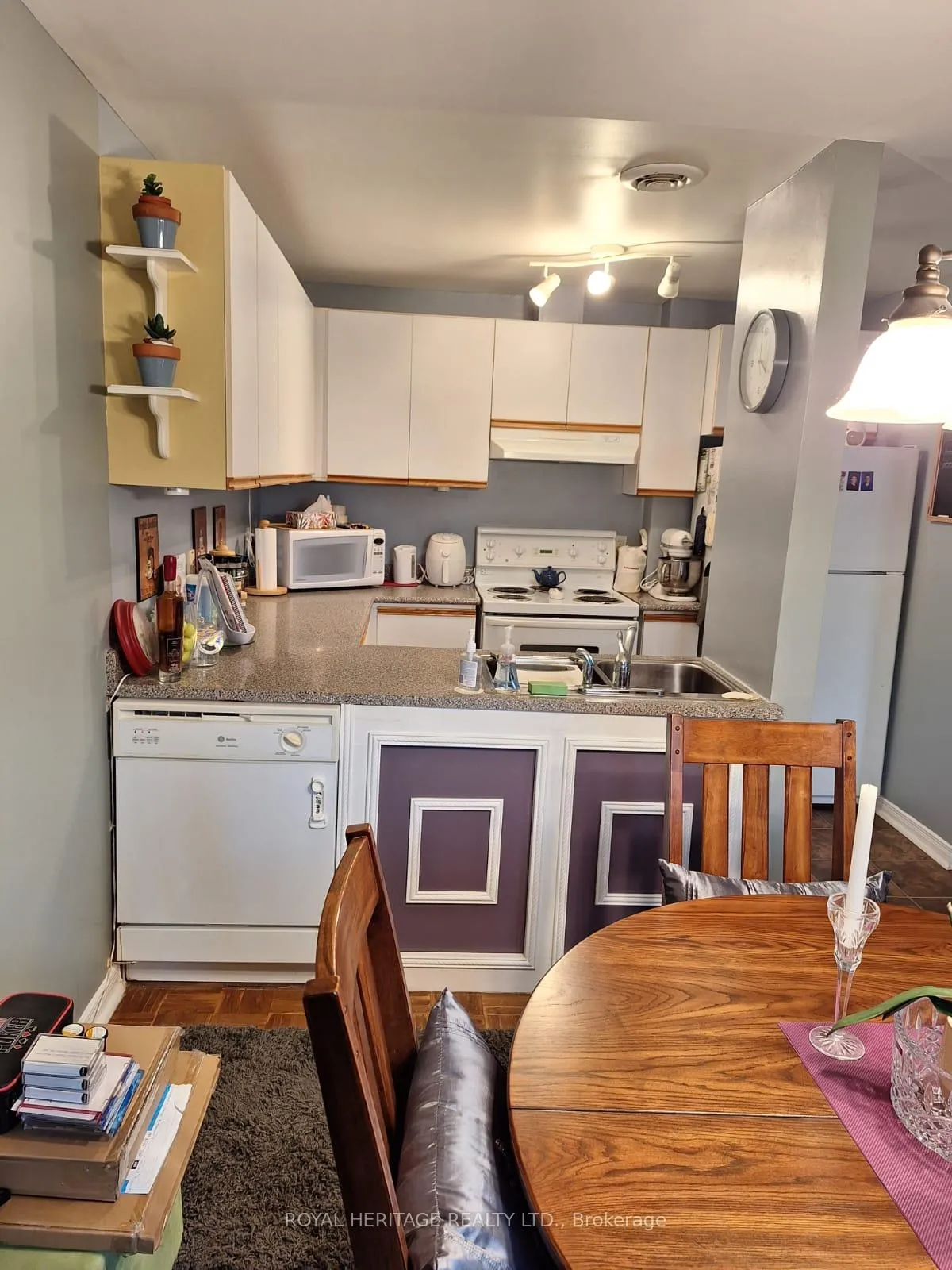 Photo 13 of Unit 6, 677 Marksbury Road, Pickering, West Shore — HOMEH