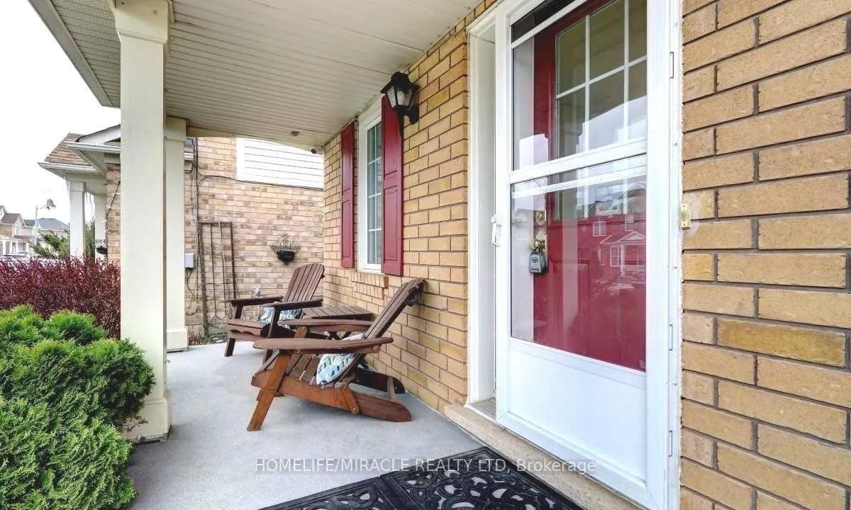 Photo 2 of 64 Sweetwood Circle W, Brampton, Fletcher's Meadow — HOMEH